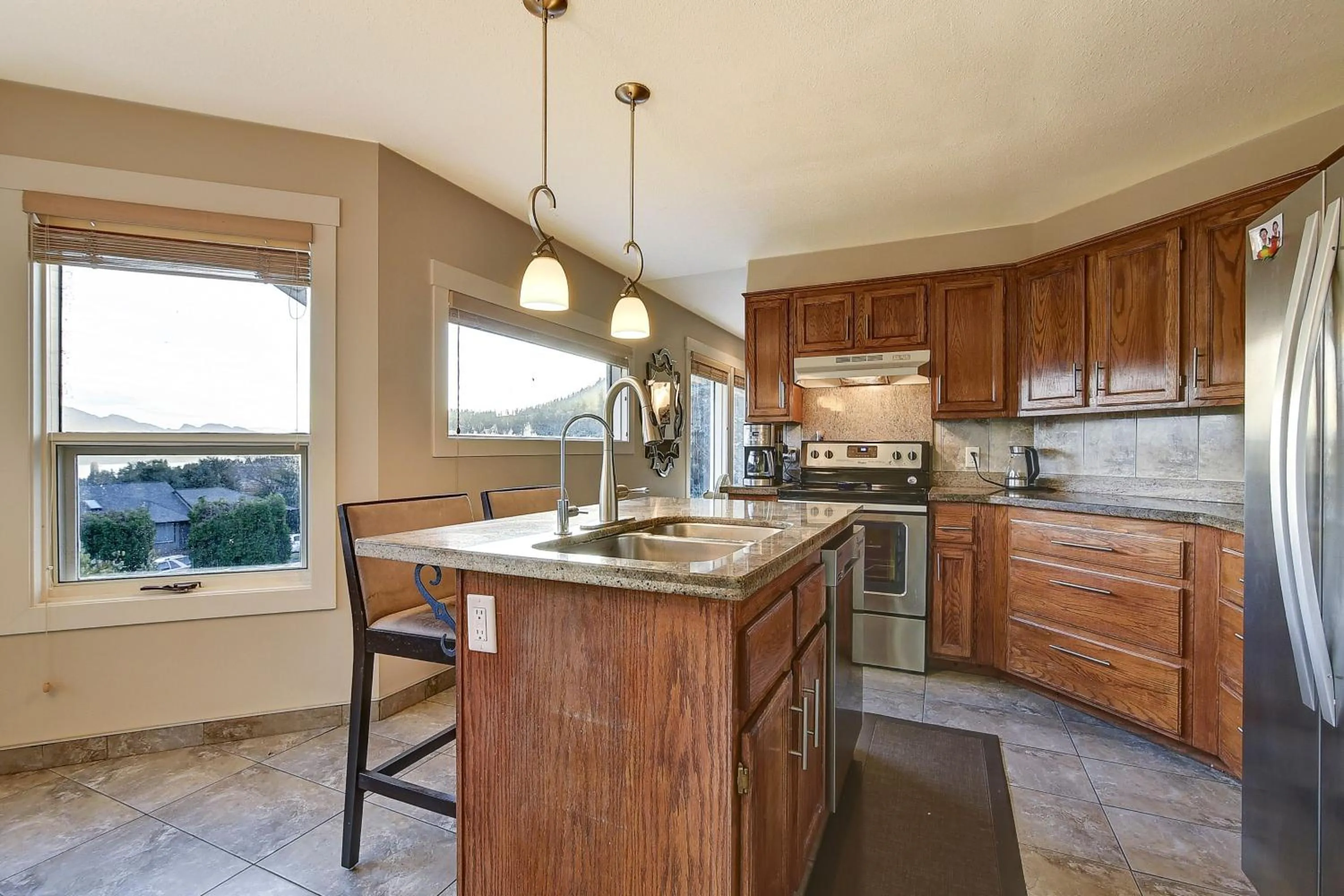 Kitchen or kitchenette in Rodee Homestay