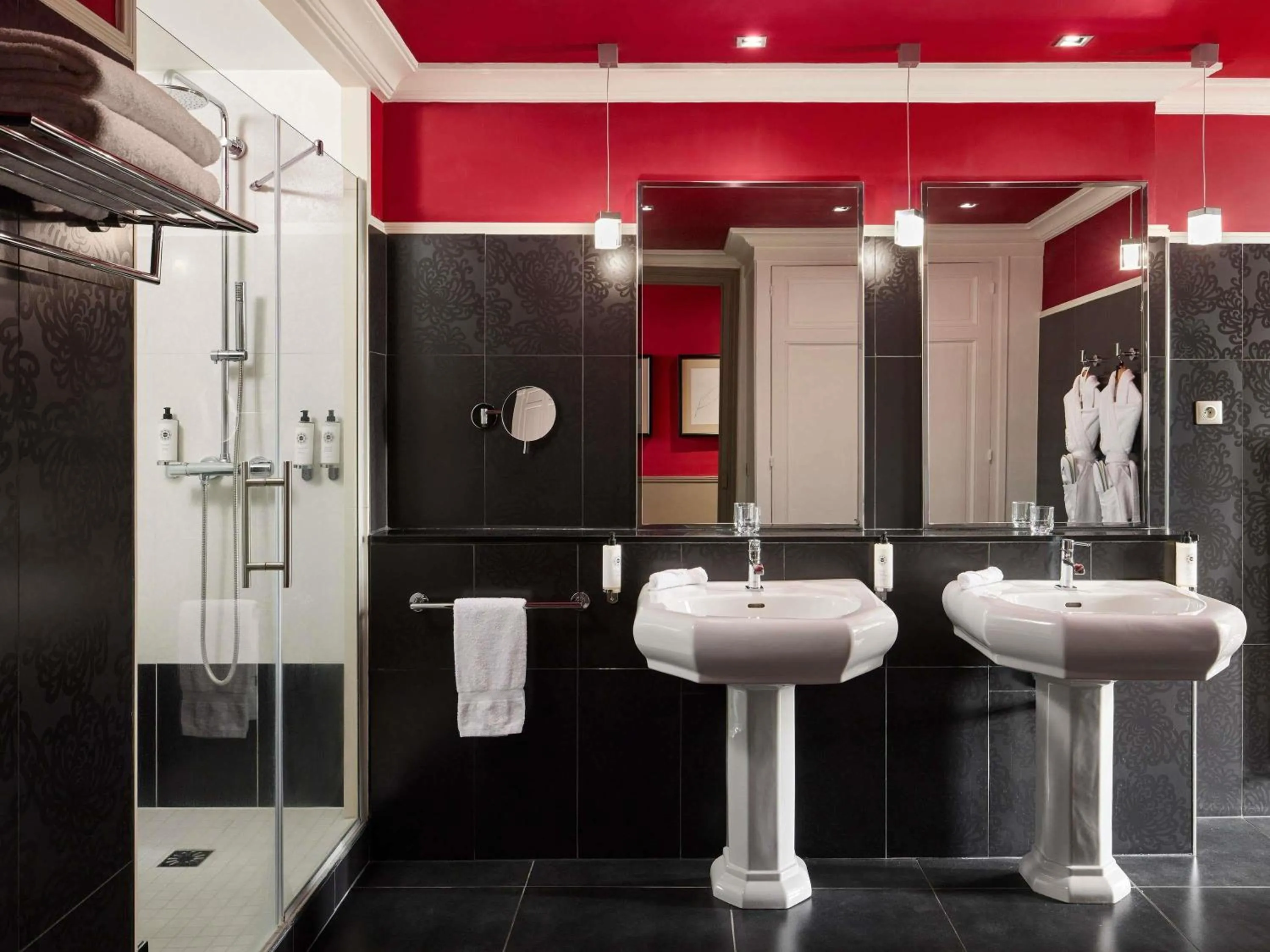 Bedroom in Le Grand Hotel de Cabourg - MGallery Collection