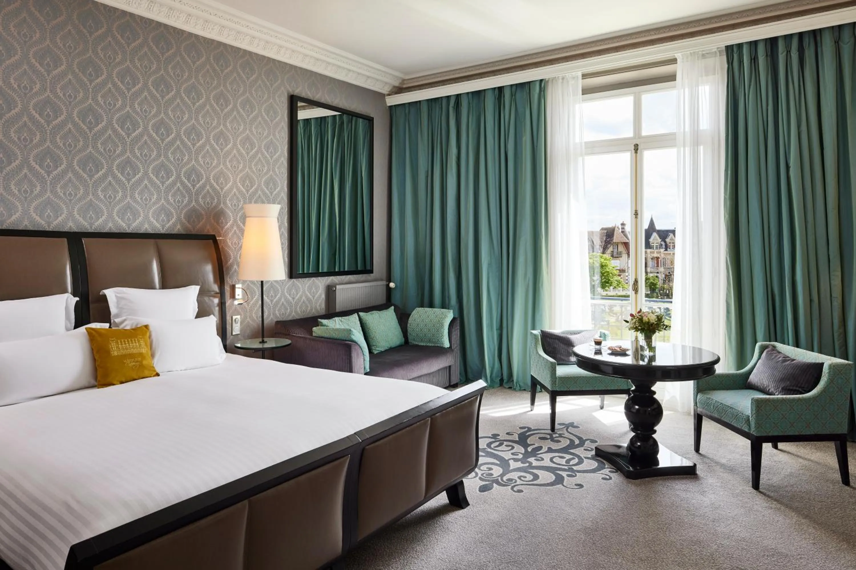 Garden view, Bed in Le Grand Hotel de Cabourg - MGallery Collection