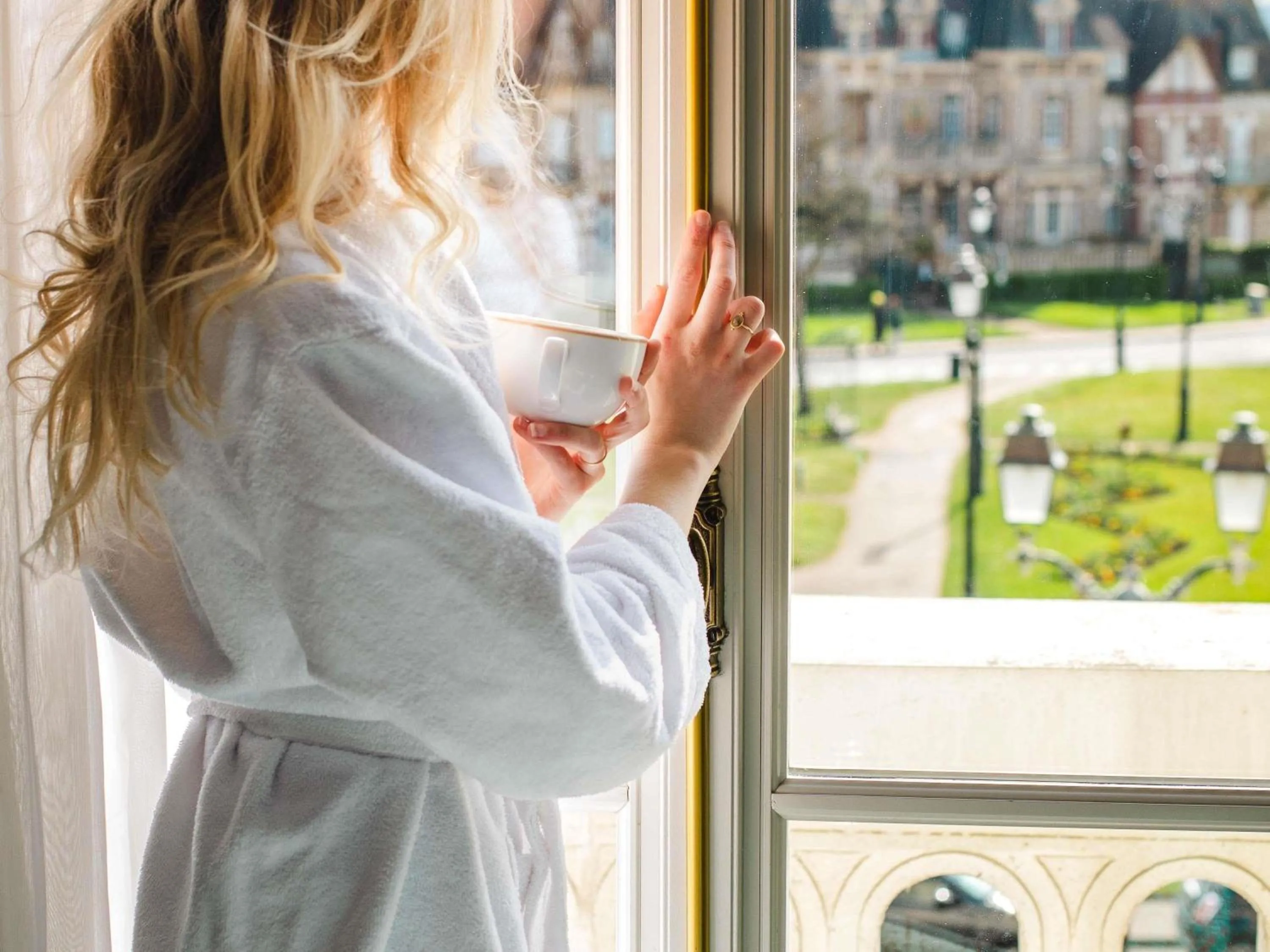 Bedroom in Le Grand Hotel de Cabourg - MGallery Collection