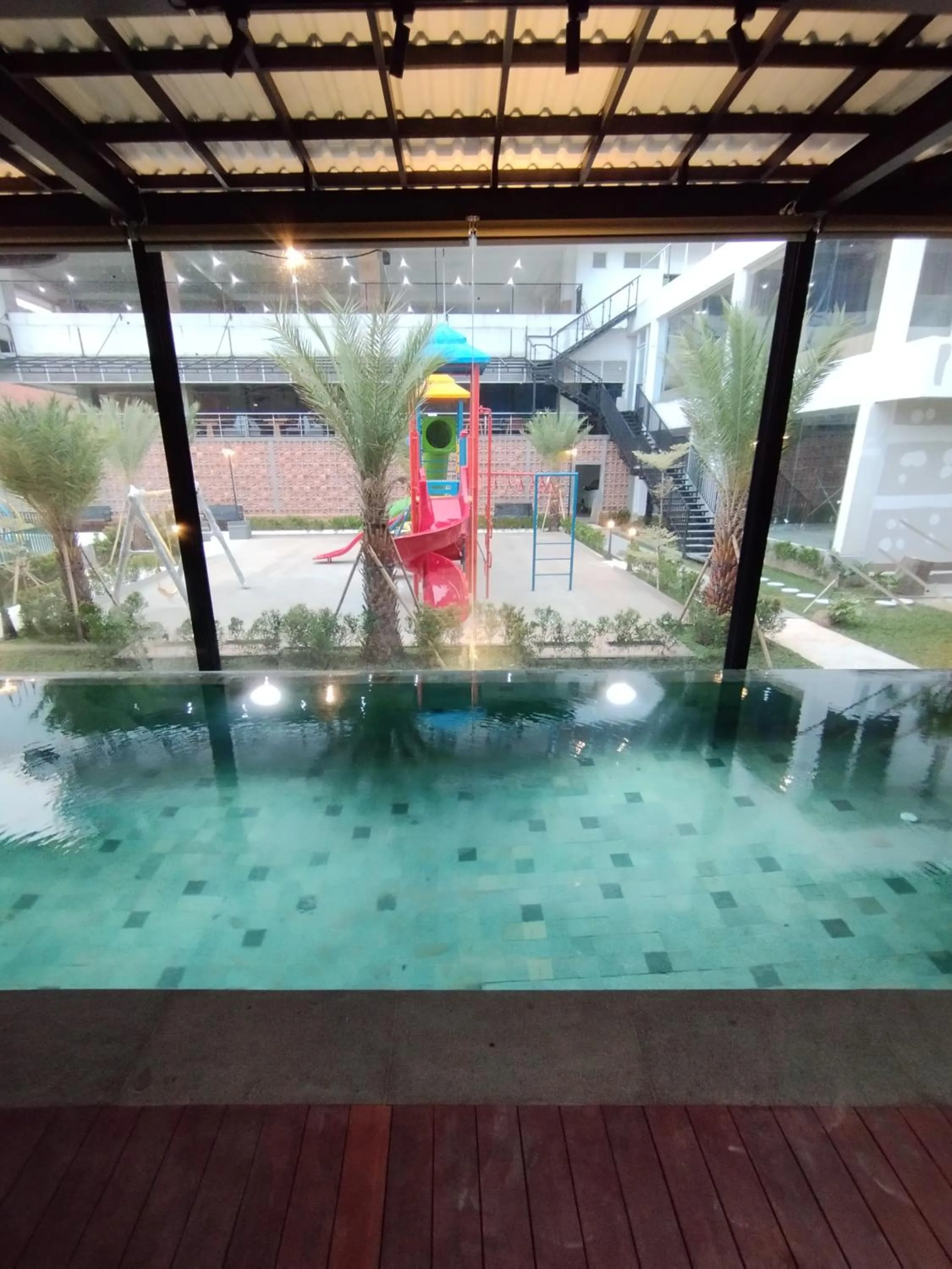 Swimming pool in Hotel Gren Alia Jakarta