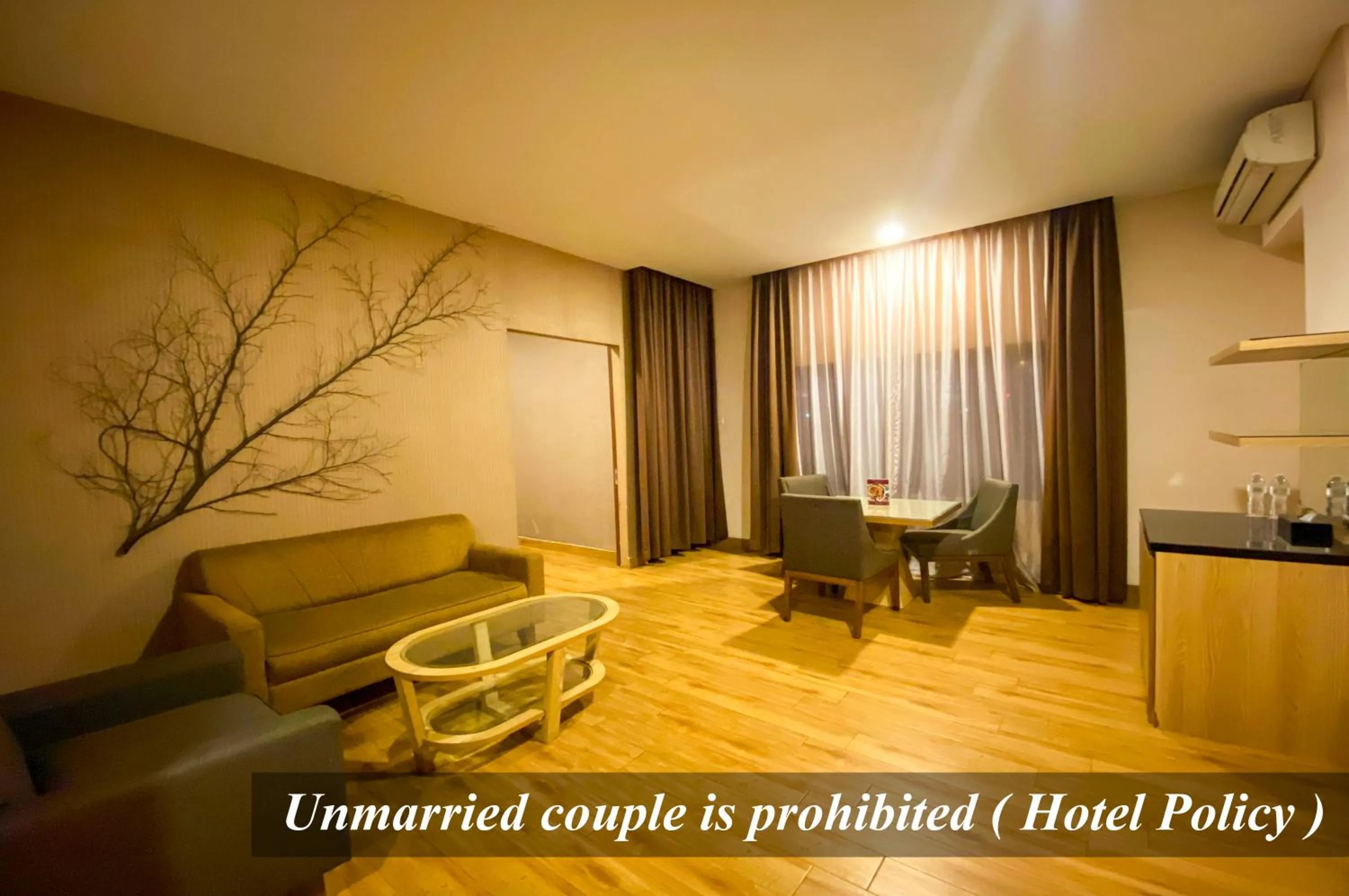 Living room in Hotel Gren Alia Jakarta