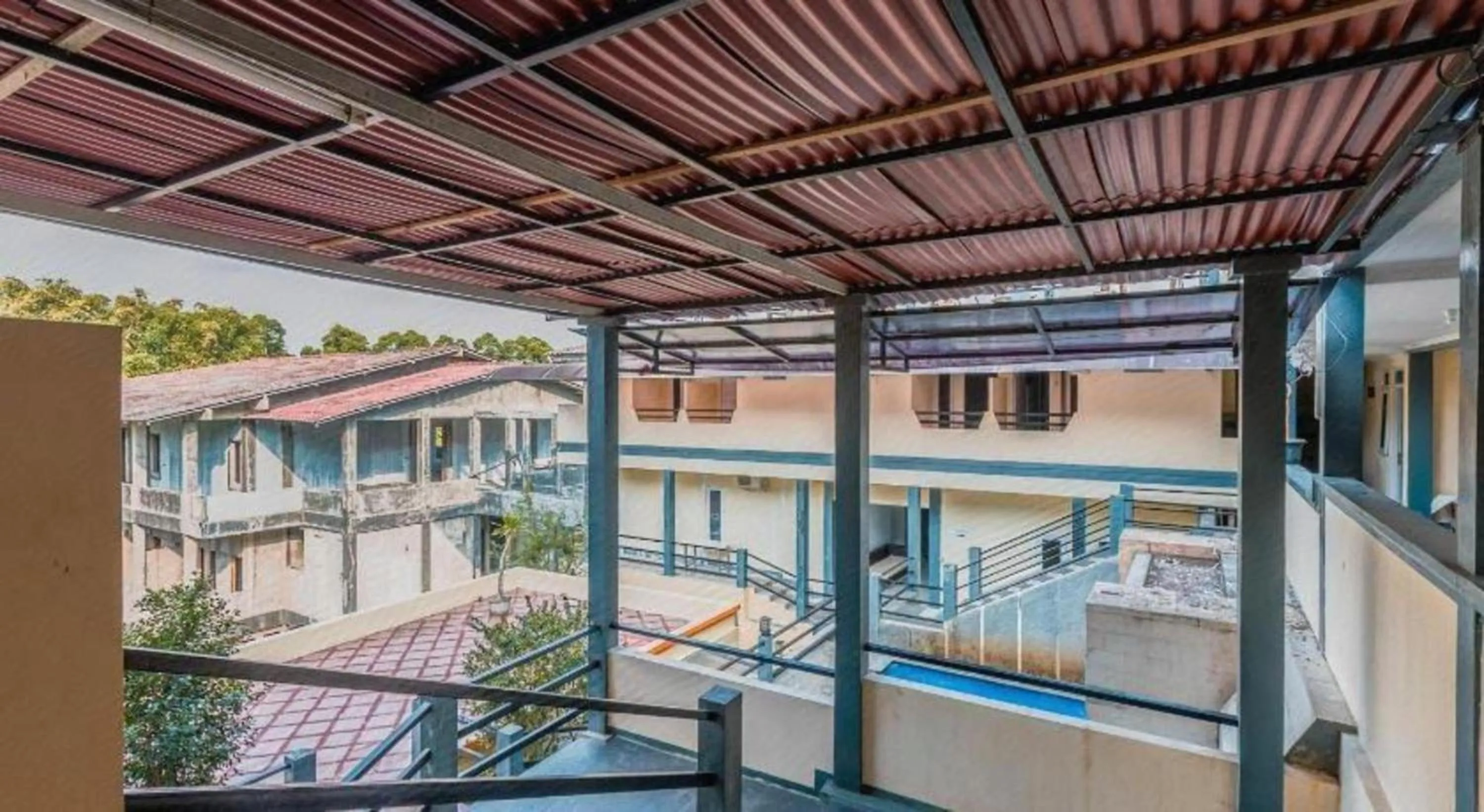 Balcony/Terrace in Hotel O Bogor Puncak Near Padang Golf Bukit Pelangi Formerly Gunung Geulis Village