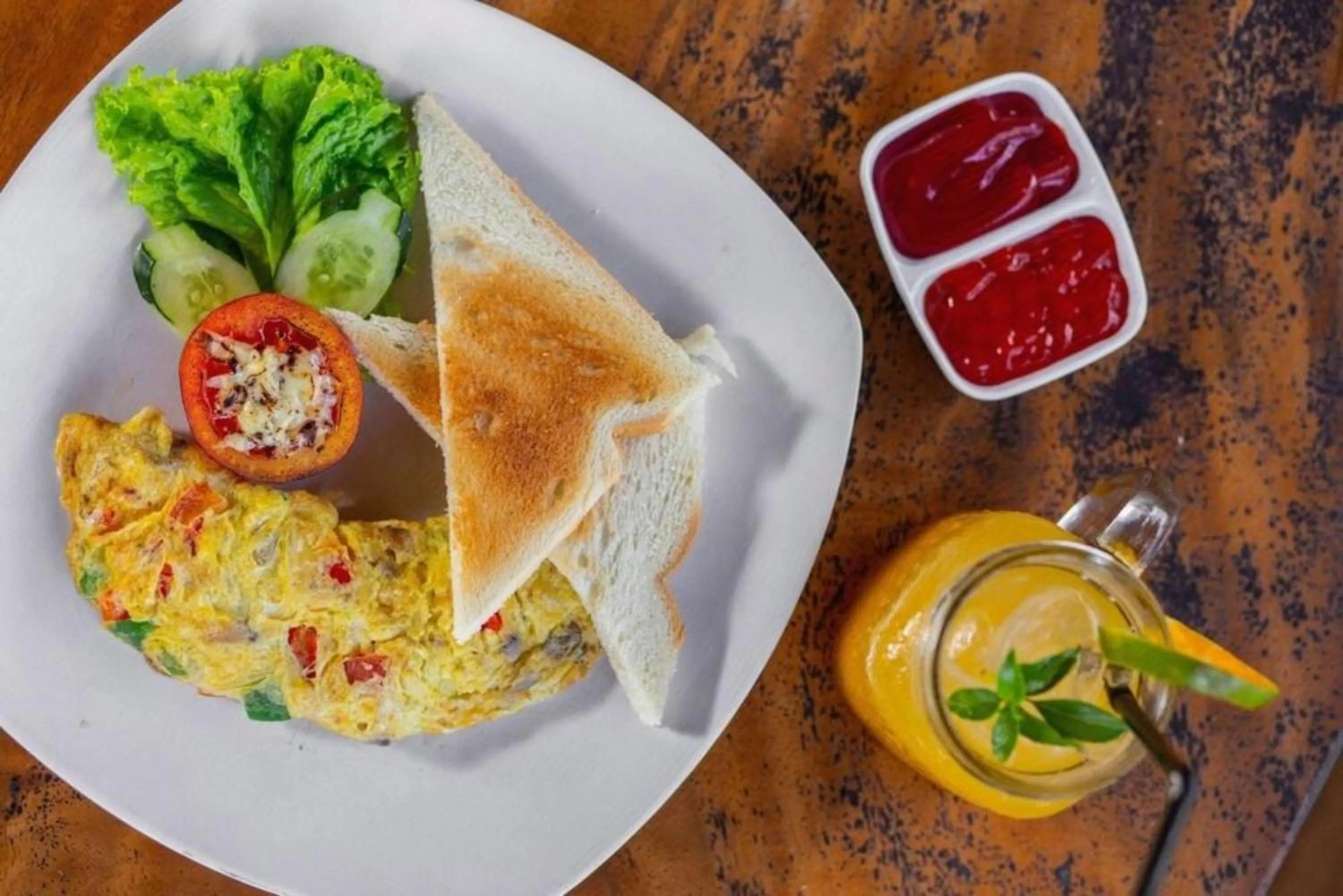 Breakfast in Hotel O Pondok 789 Near Canggu Echo beach