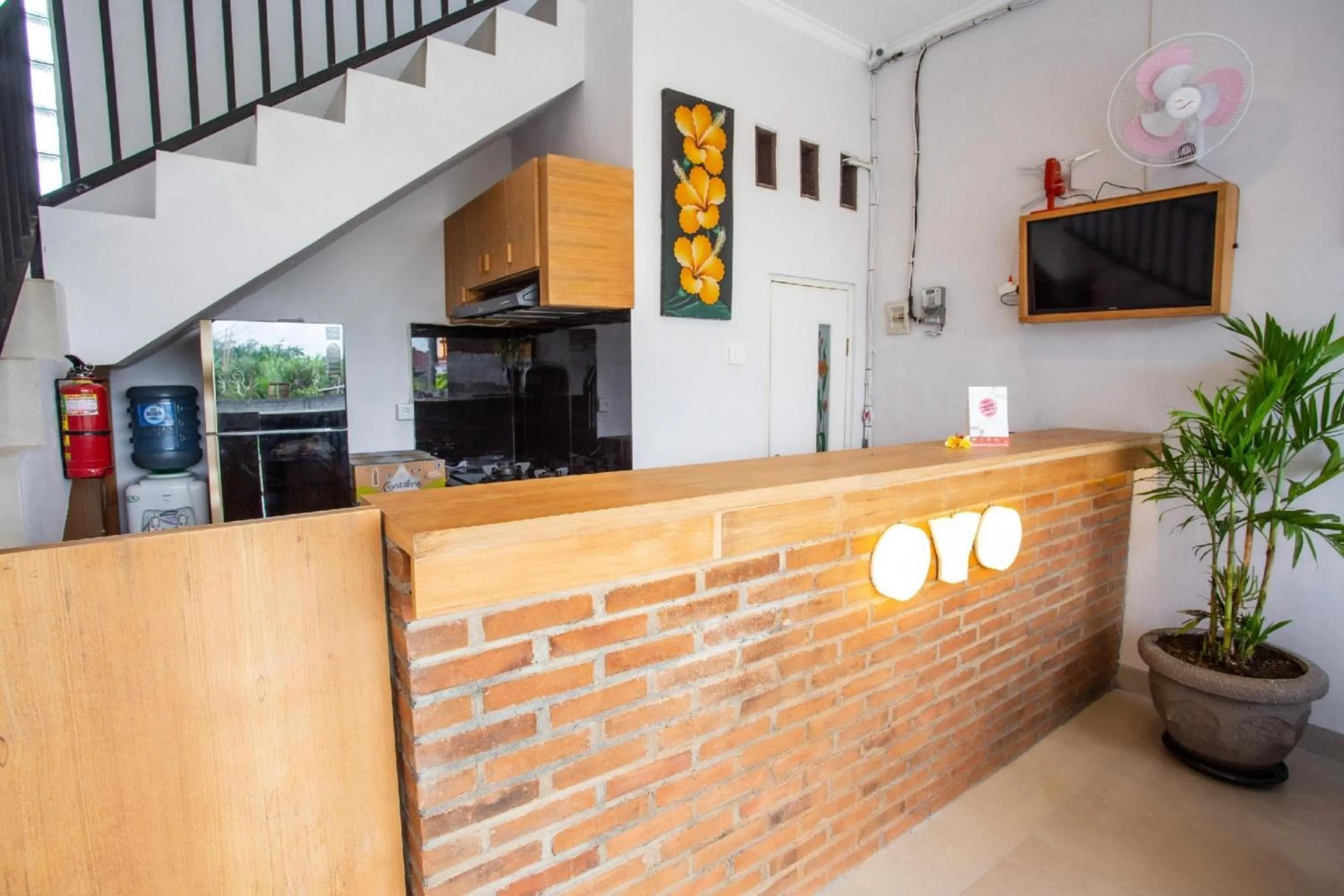 Lobby or reception in Hotel O Pondok 789 Near Canggu Echo beach