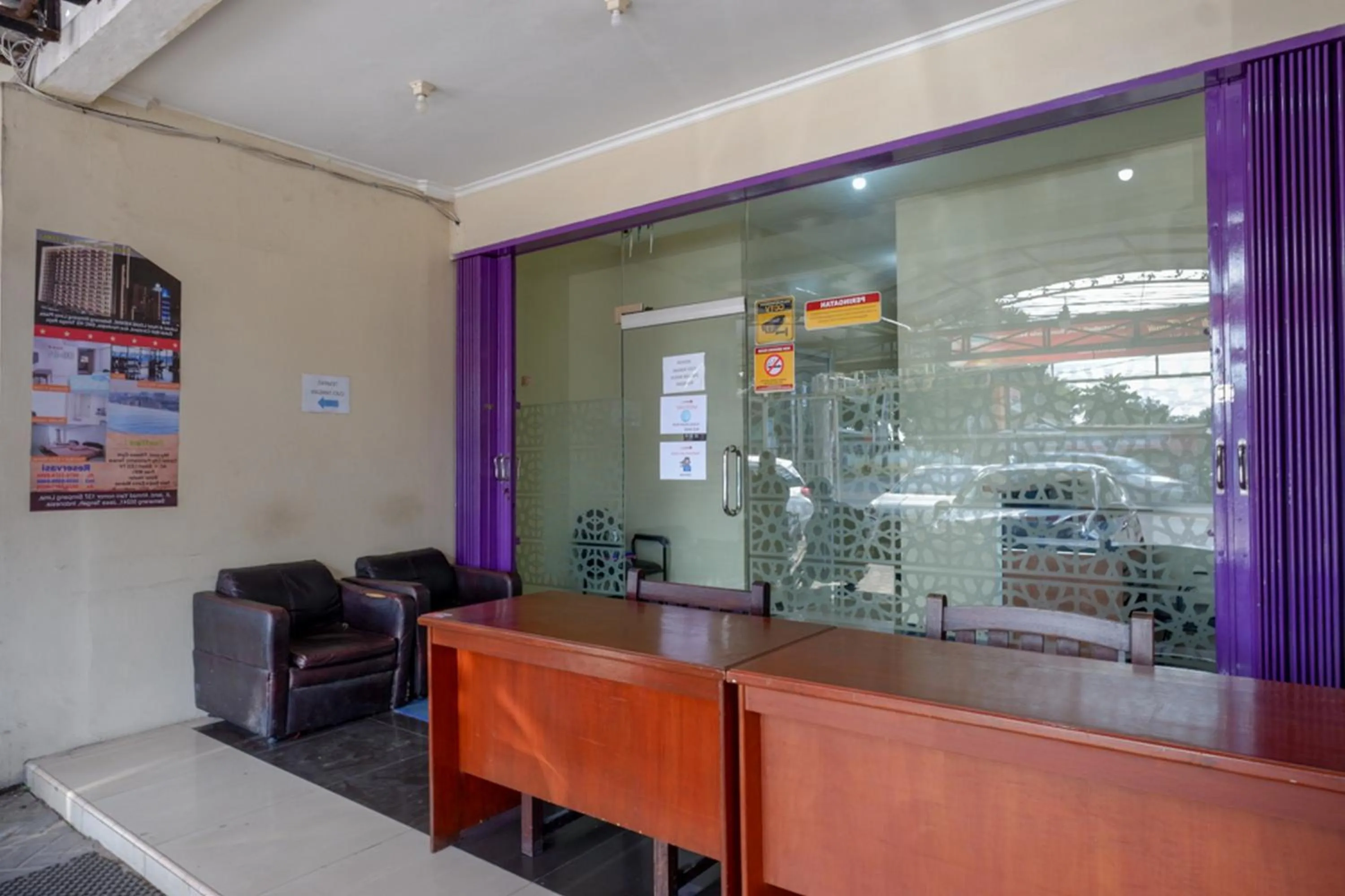 RedDoorz near Universitas Diponegoro Semarang 2