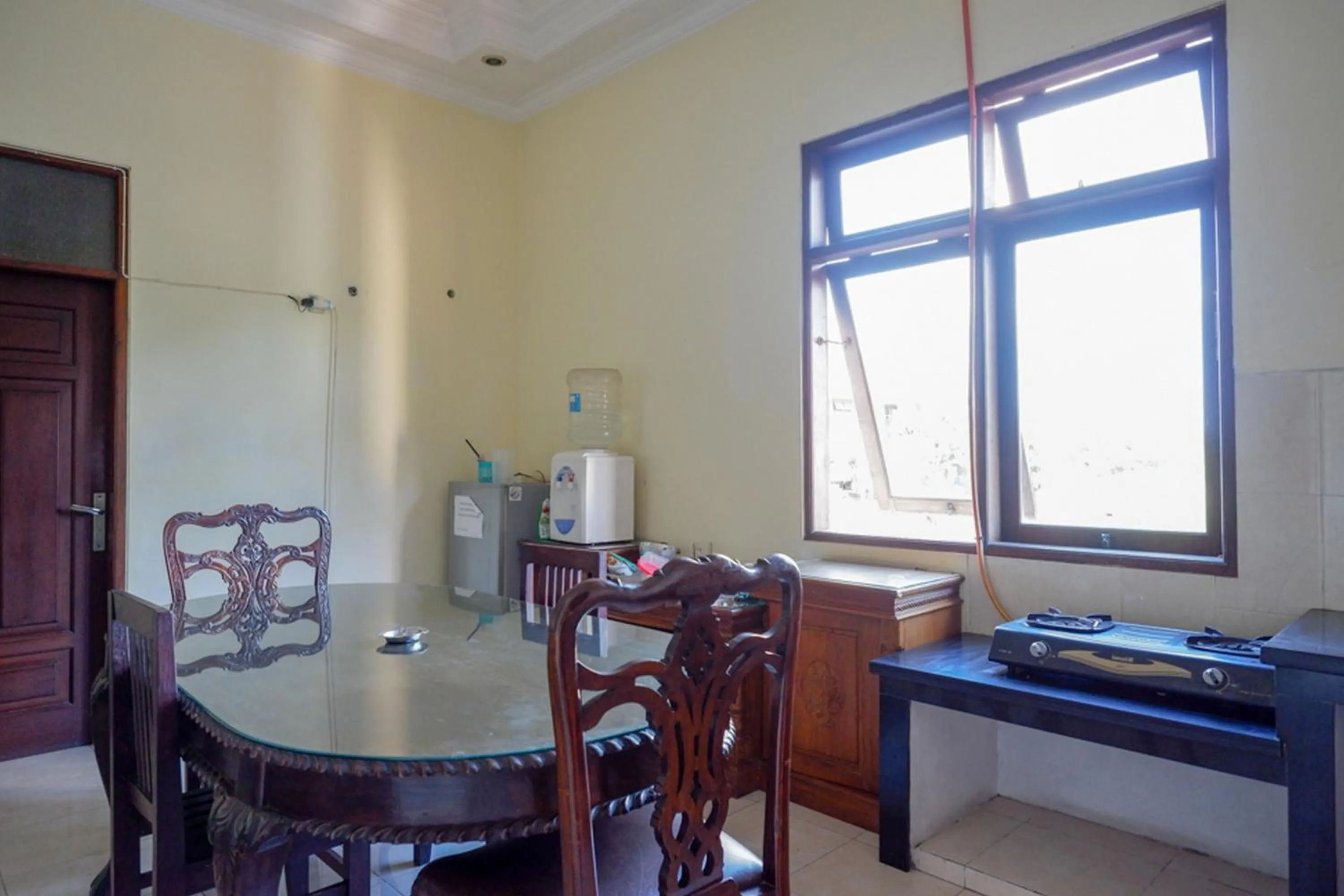 RedDoorz near Universitas Diponegoro Semarang 2