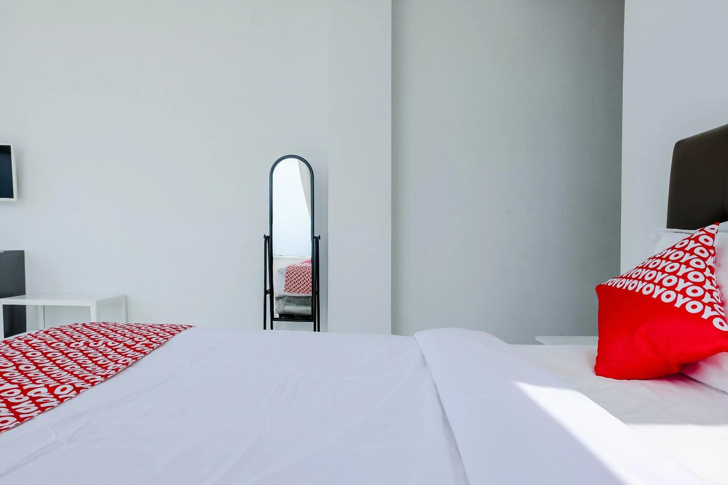 Bedroom, Bed in Hotel O Batu near Jatim Park formerly Villa Bukit Panderman Residence