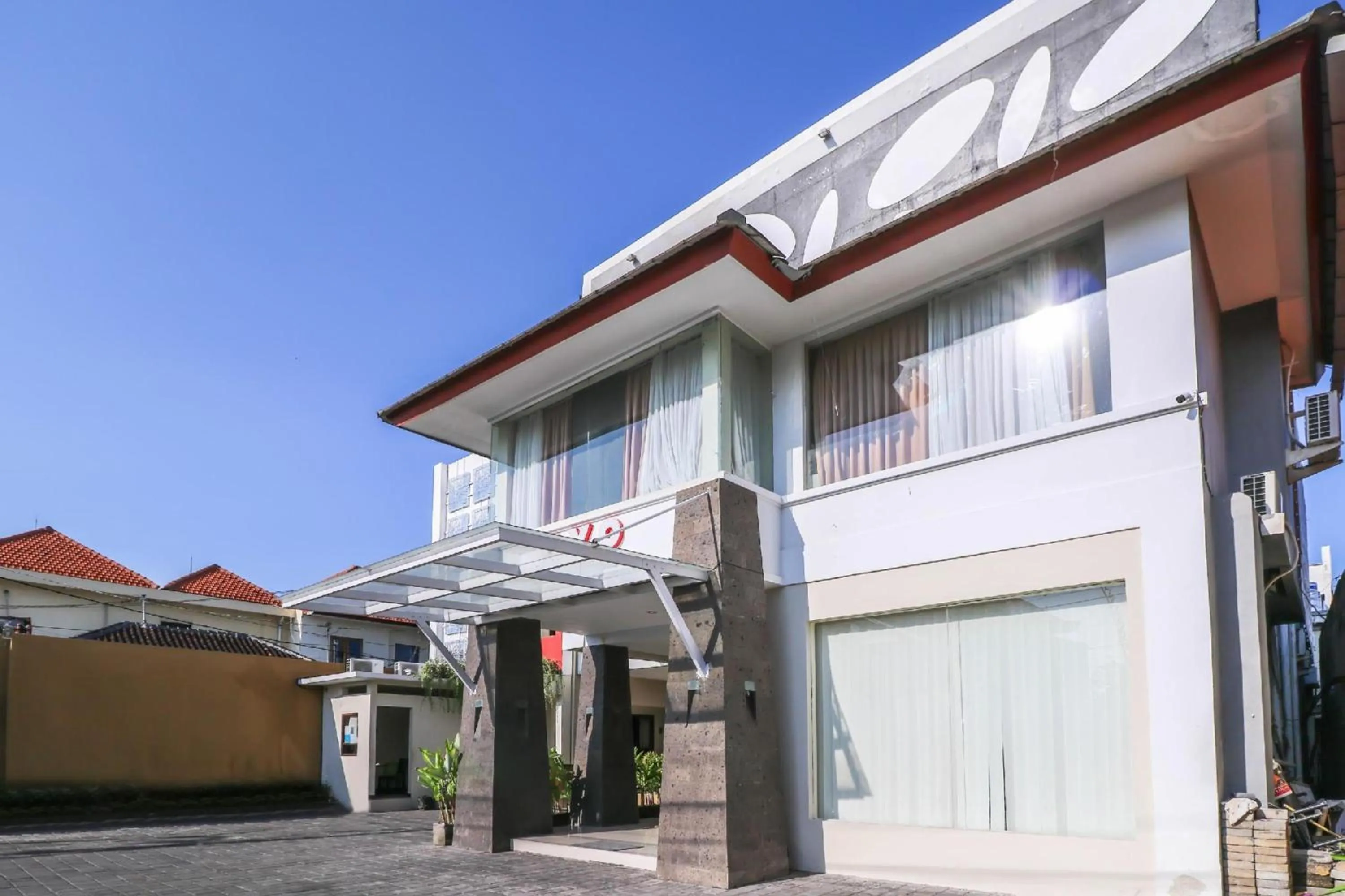 Facade/entrance in Hotel O Kuta Near Sunset Road Formerly Balitone Residence