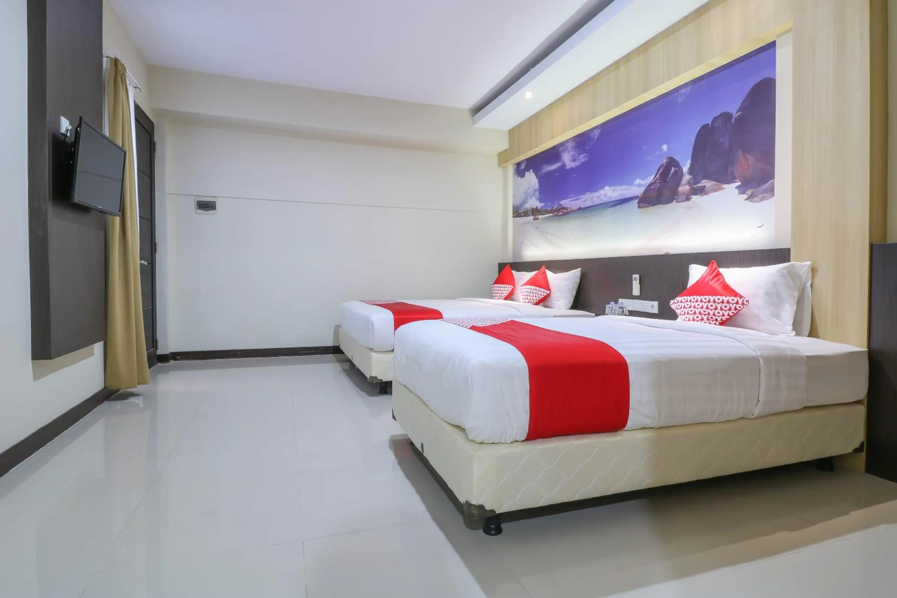 Photo of the whole room in Hotel O Kuta Near Sunset Road Formerly Balitone Residence