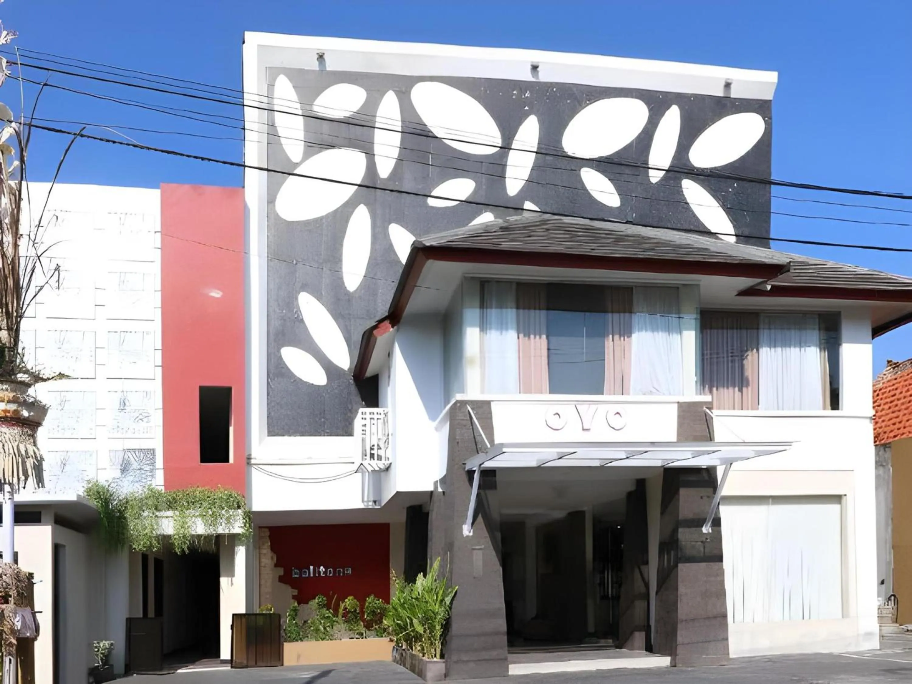 Facade/entrance in Hotel O Kuta Near Sunset Road Formerly Balitone Residence