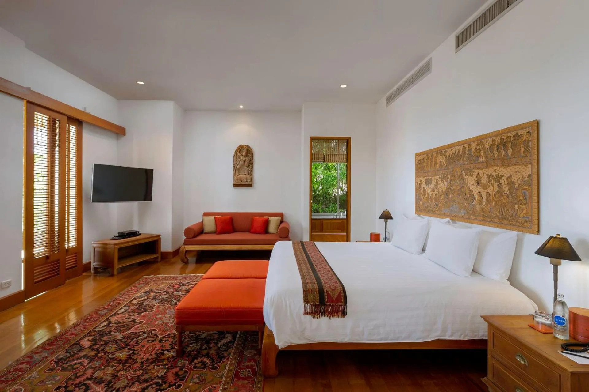 Communal lounge/ TV room, Bed in Villa Praison