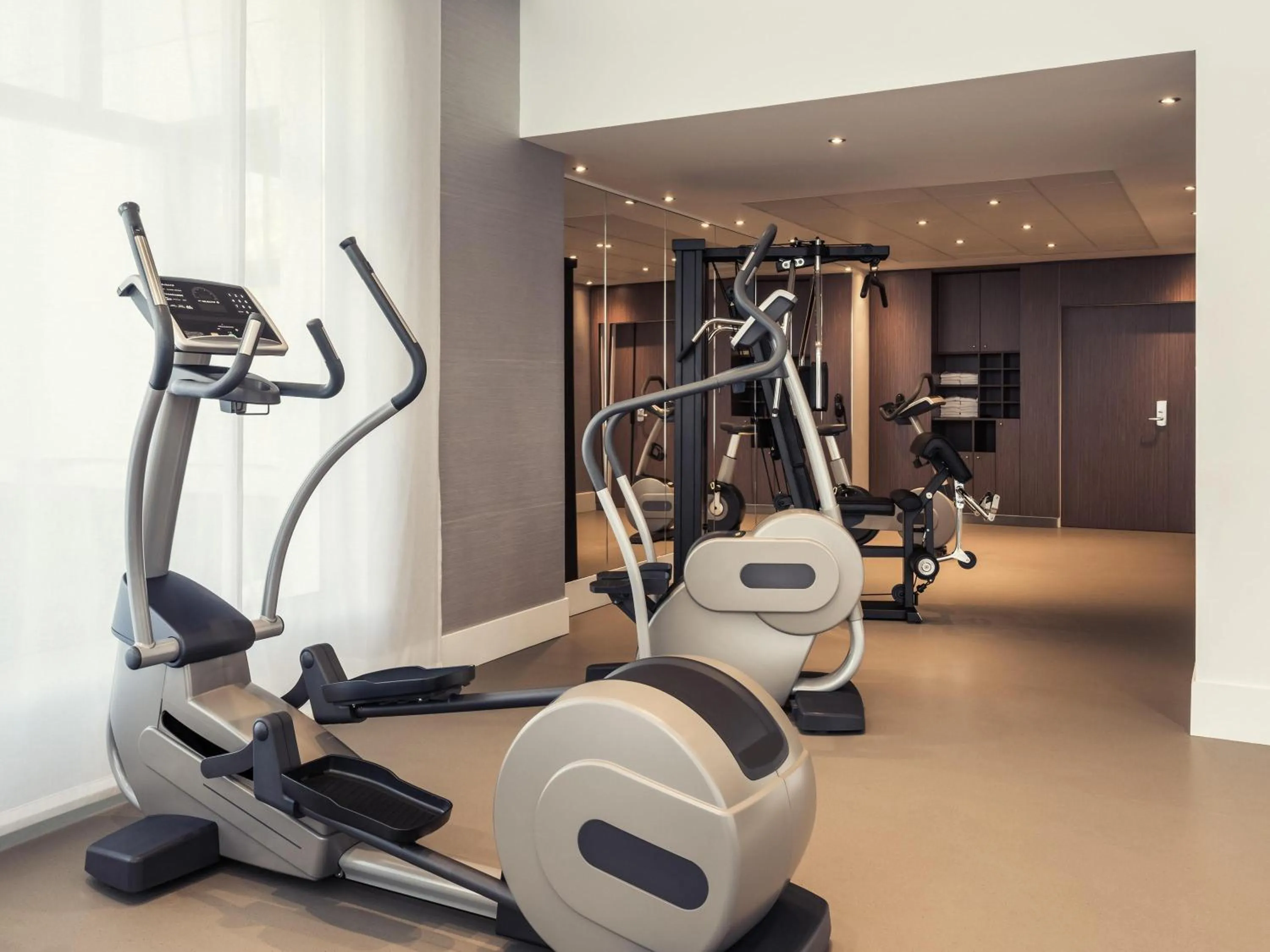 Fitness centre/facilities in Mercure Paris Montmartre Sacré Coeur