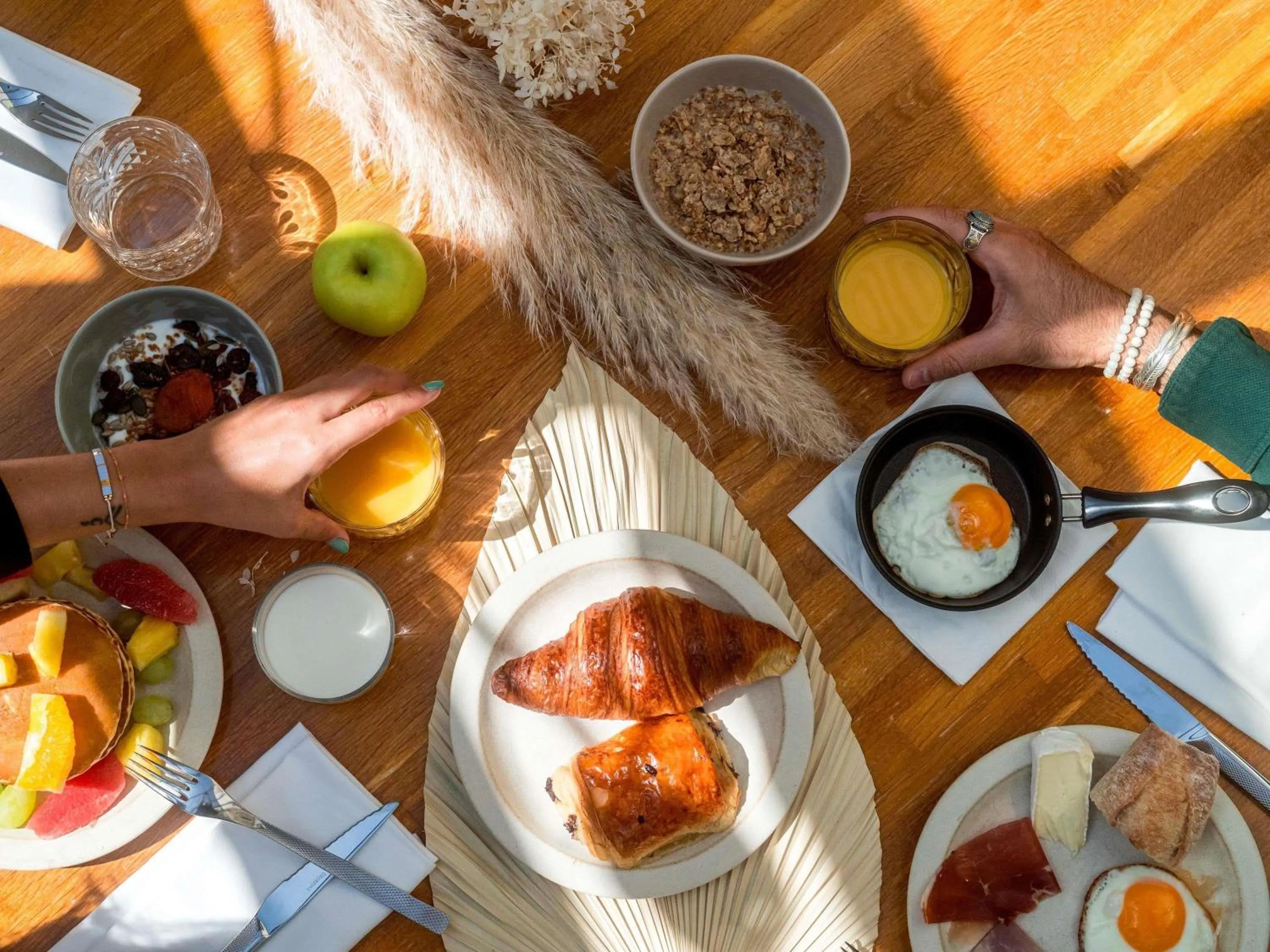 Breakfast in Mercure Paris Montmartre Sacré Coeur