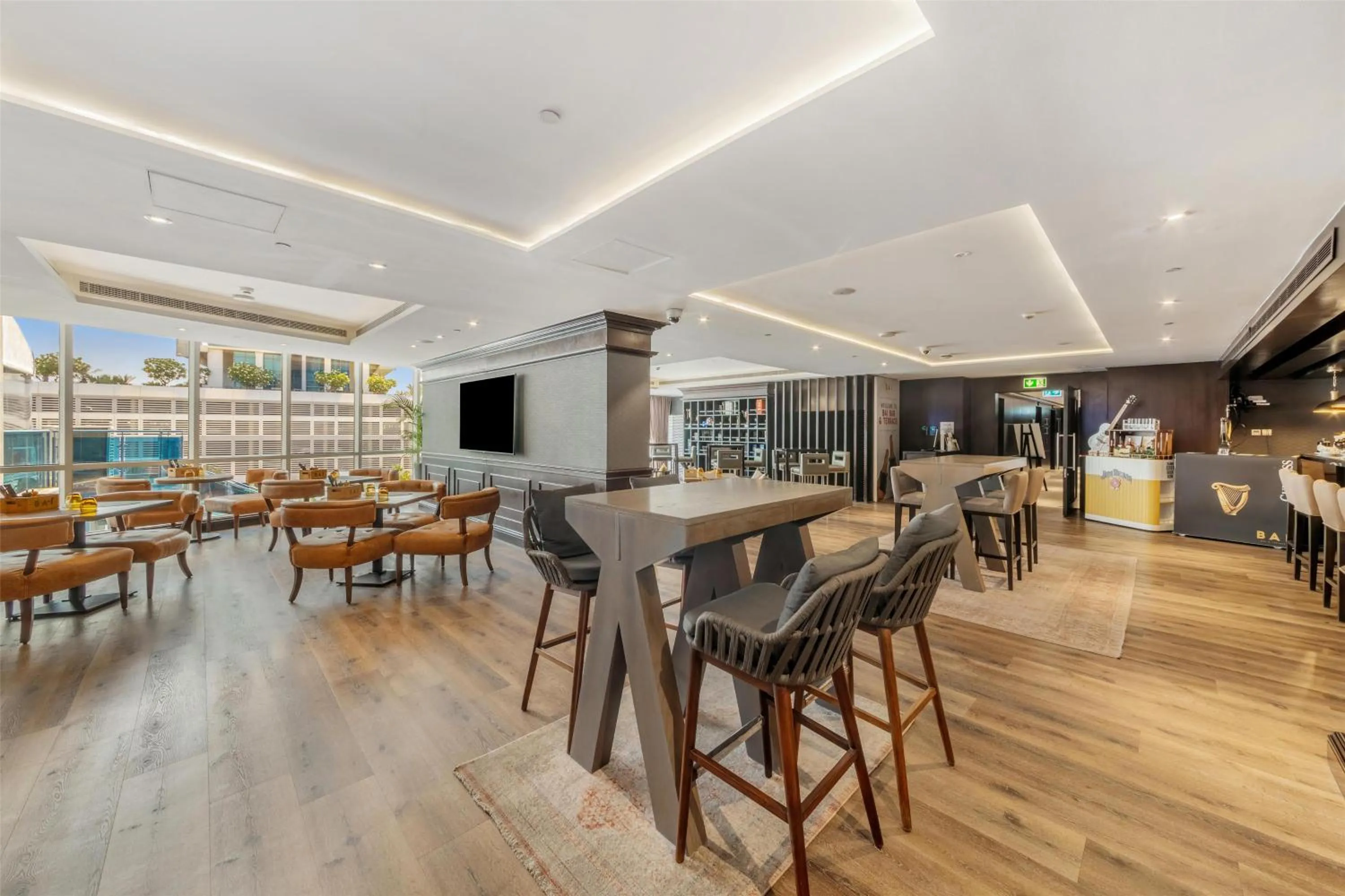 Lounge or bar in Radisson Blu Hotel, Dubai Canal View