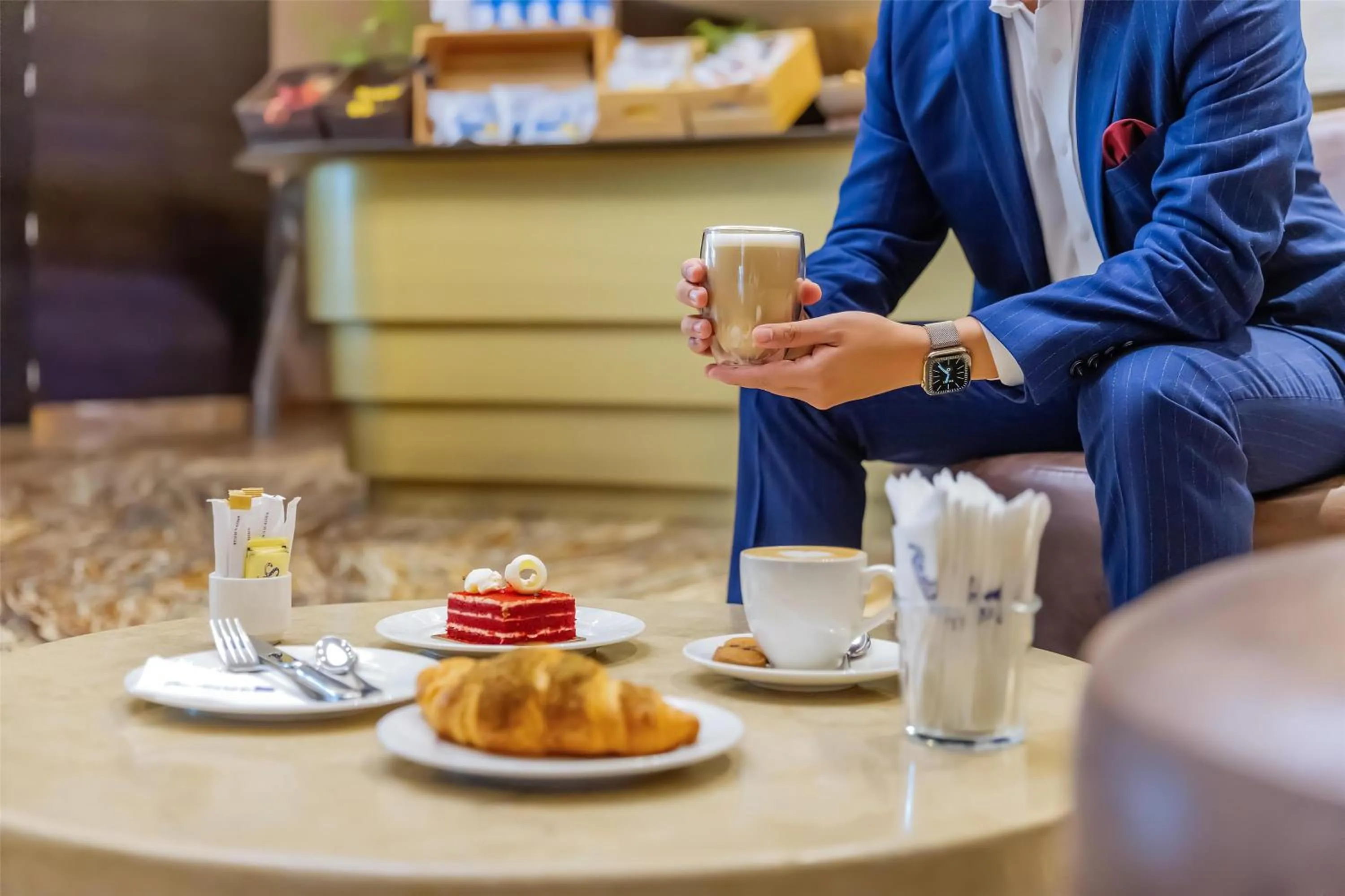 Food and drinks in Radisson Blu Hotel, Dubai Canal View