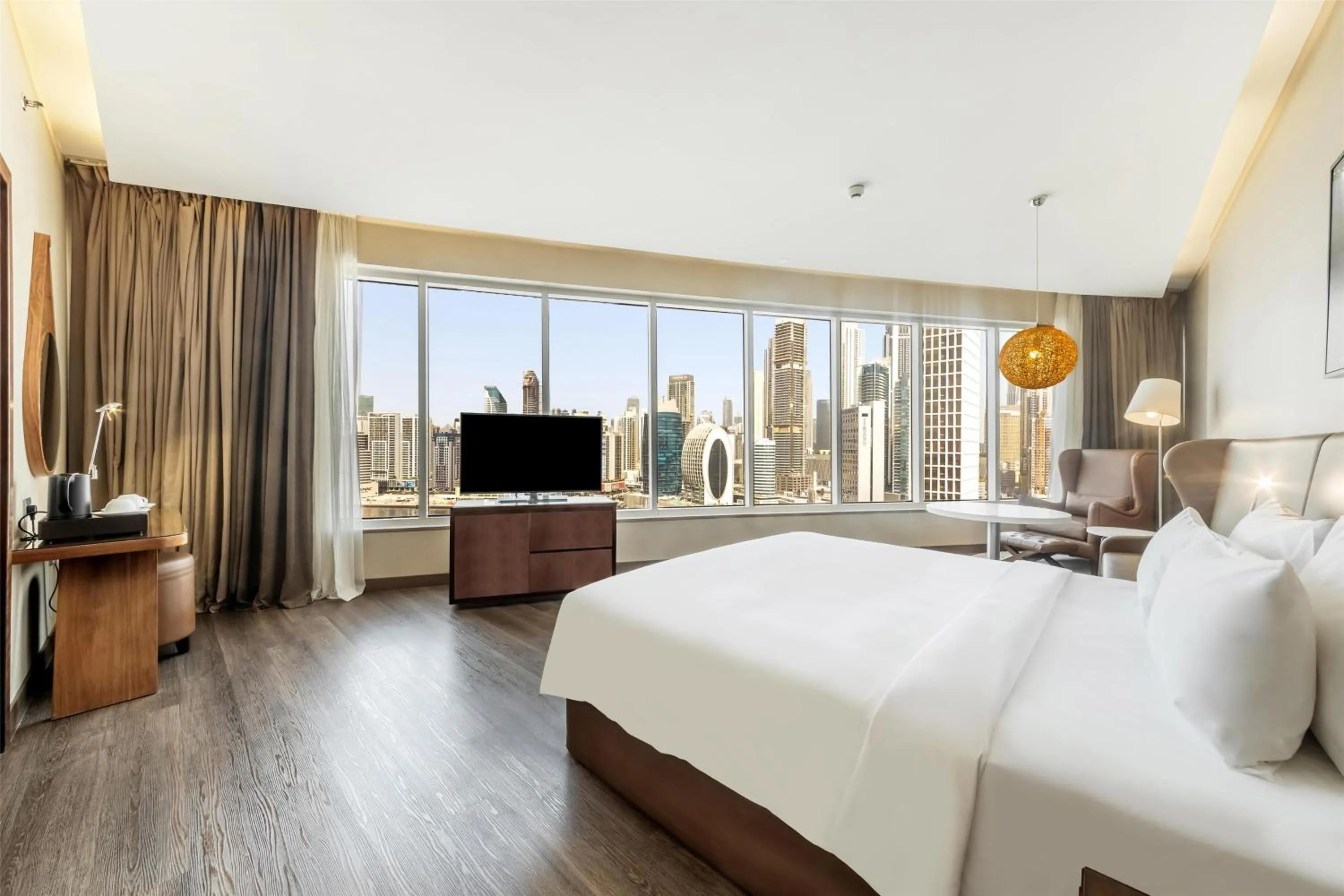 Bedroom, Bed in Radisson Blu Hotel, Dubai Canal View