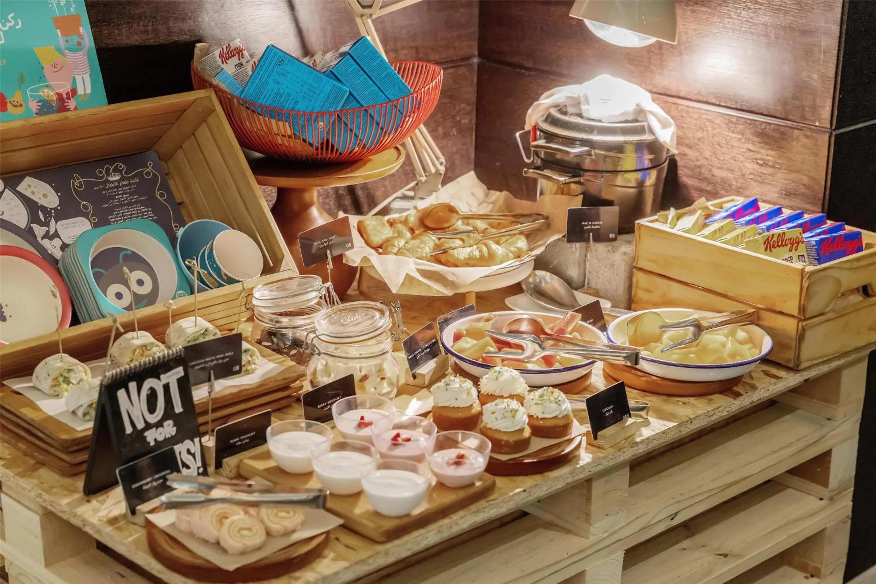 Breakfast in Radisson Blu Hotel, Dubai Canal View