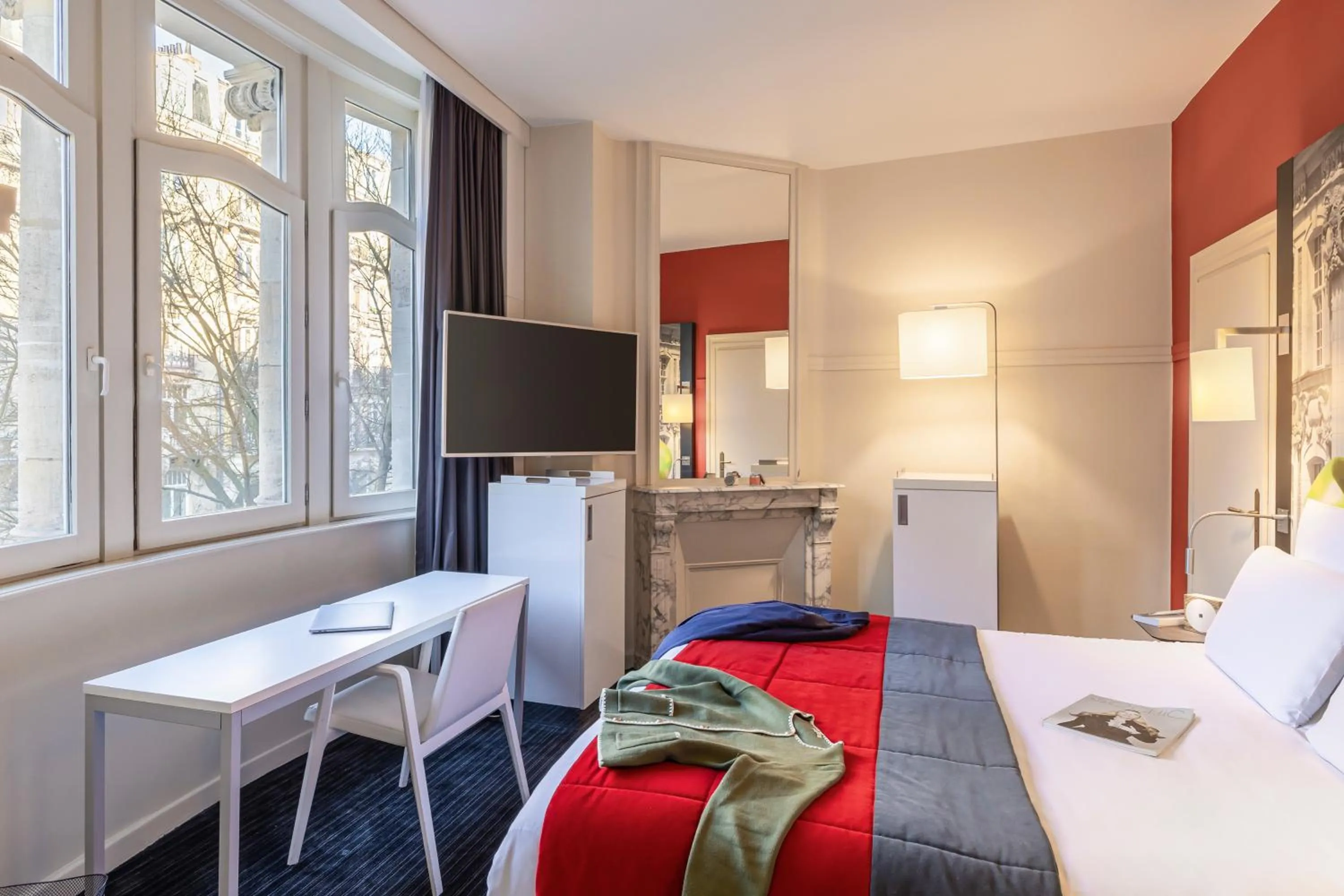 Bedroom in Mercure Lille Centre Grand Place