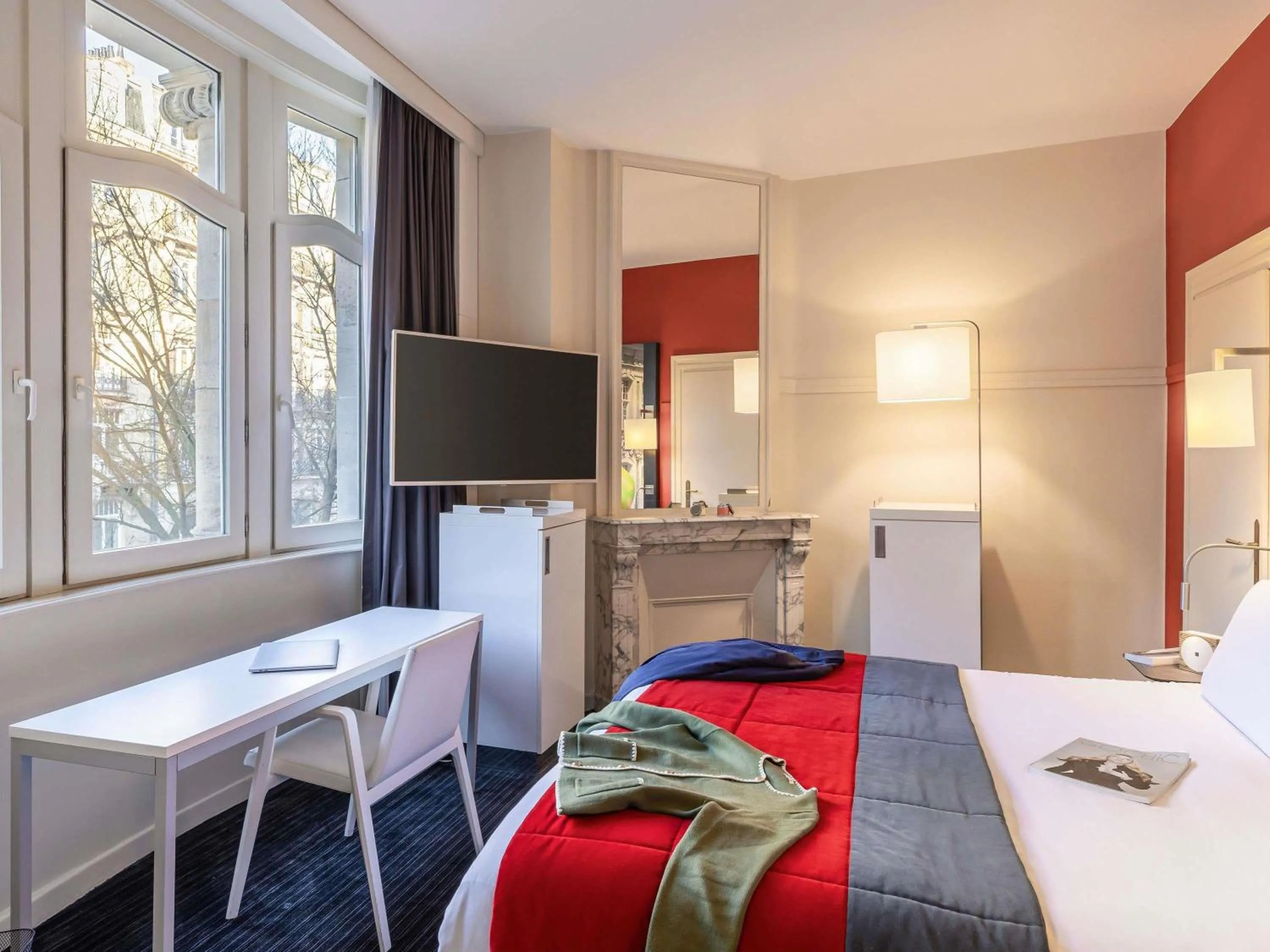 Bedroom, Bed in Mercure Lille Centre Grand Place