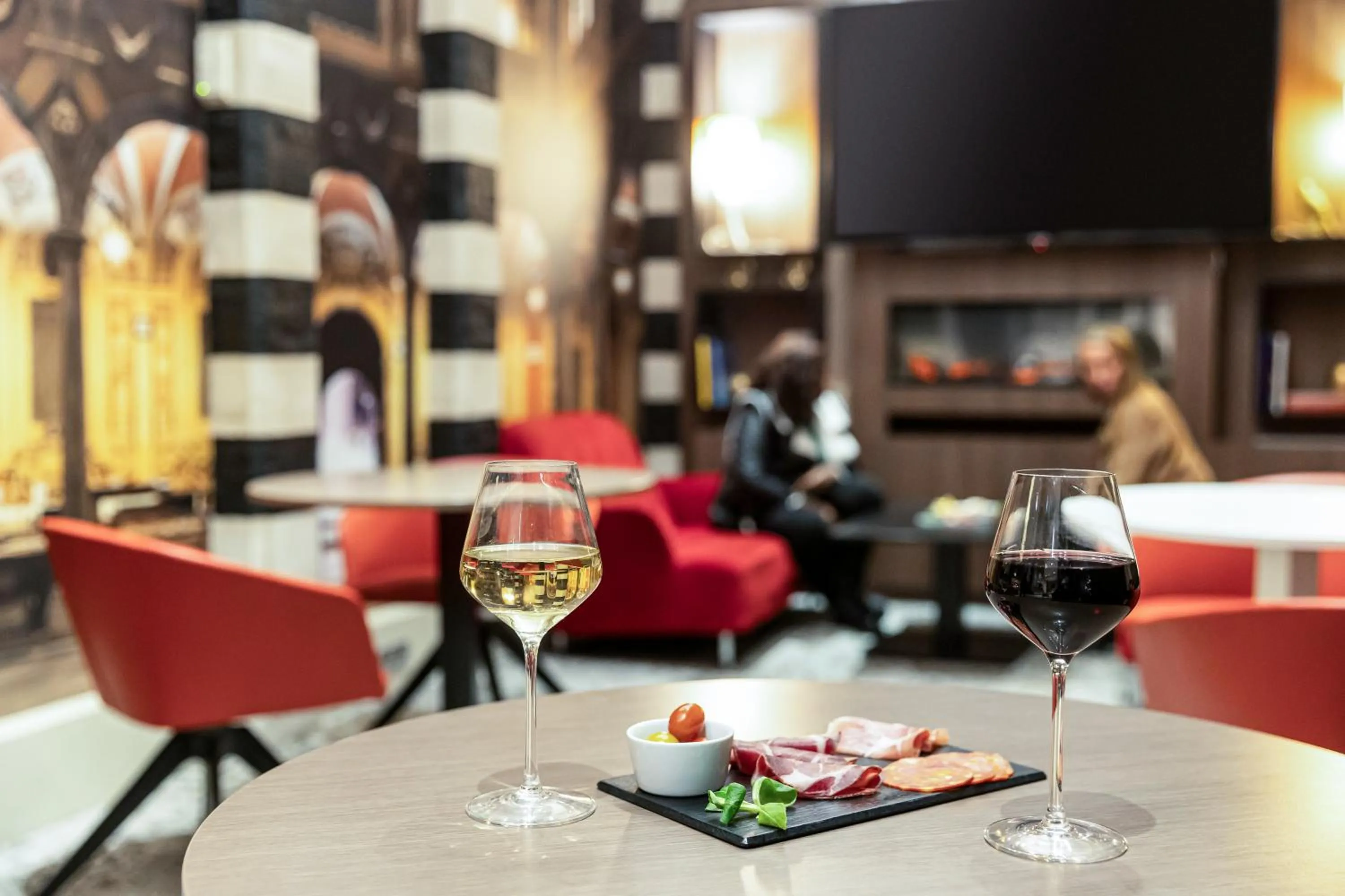 Lounge or bar in Mercure Lille Centre Grand Place