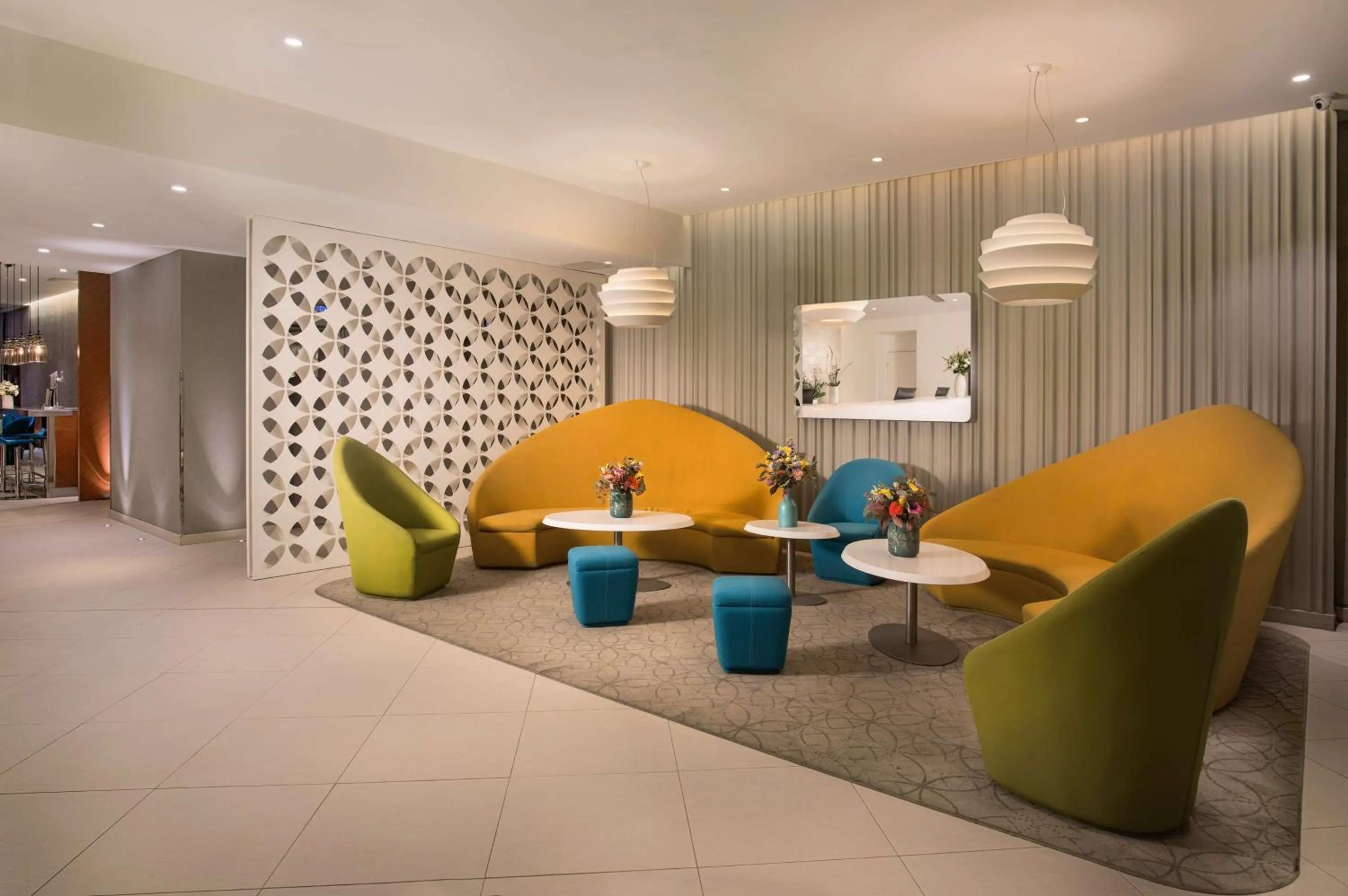 Lobby or reception in Holiday Inn Paris Gare de l'Est, an IHG Hotel