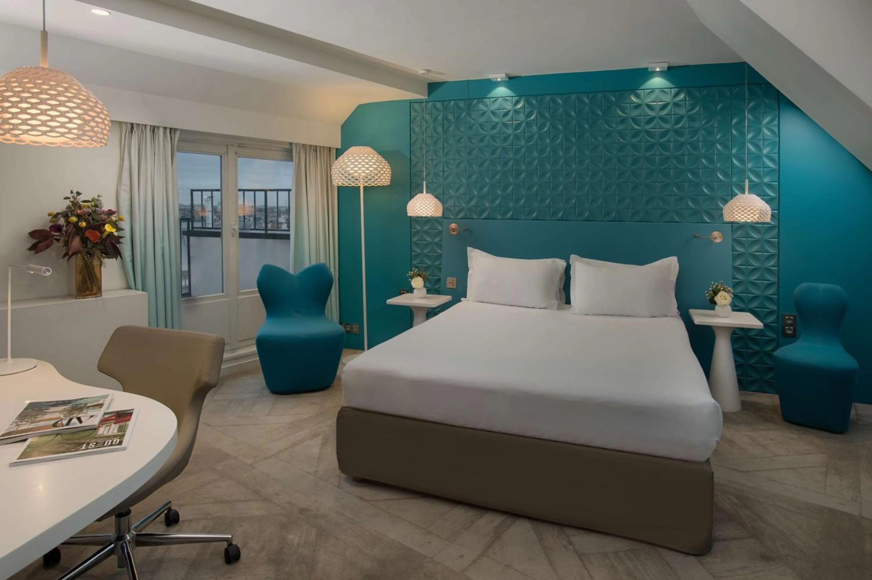 Bedroom, Bed in Holiday Inn Paris Gare de l'Est, an IHG Hotel