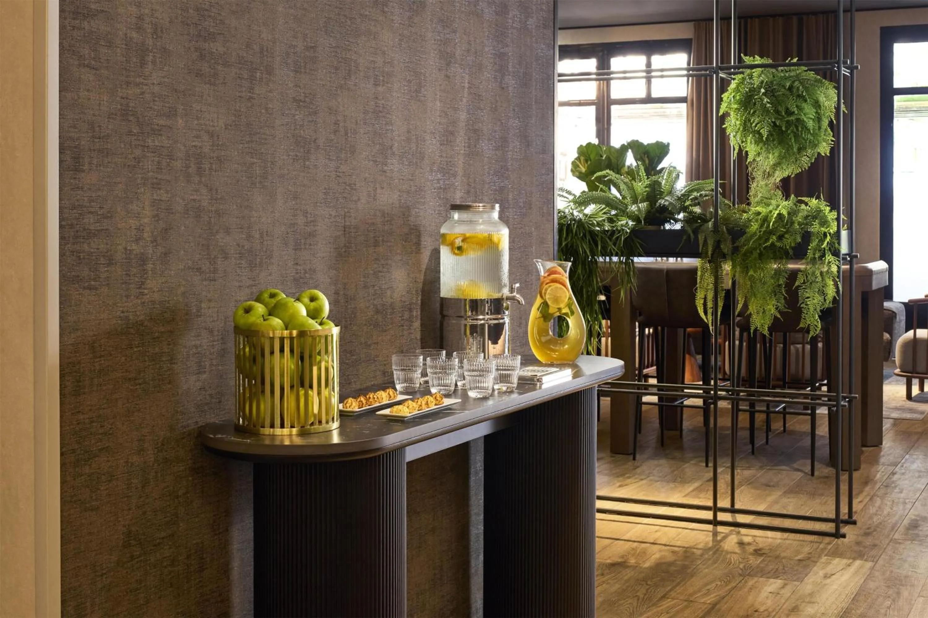 Lobby or reception in NH Paris Gare de l'Est