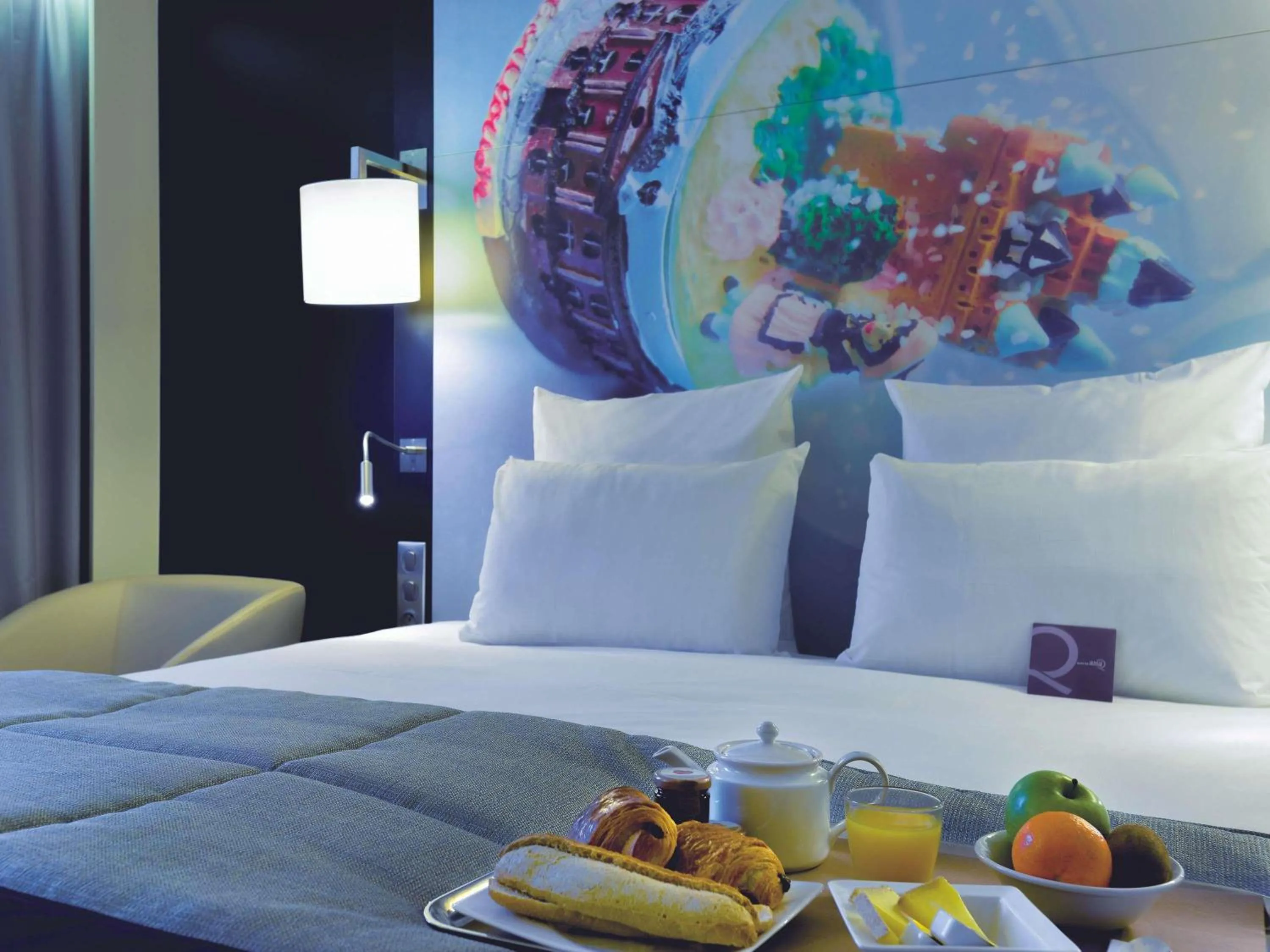 Bedroom, Bed in Mercure Toulouse Centre Saint-Georges