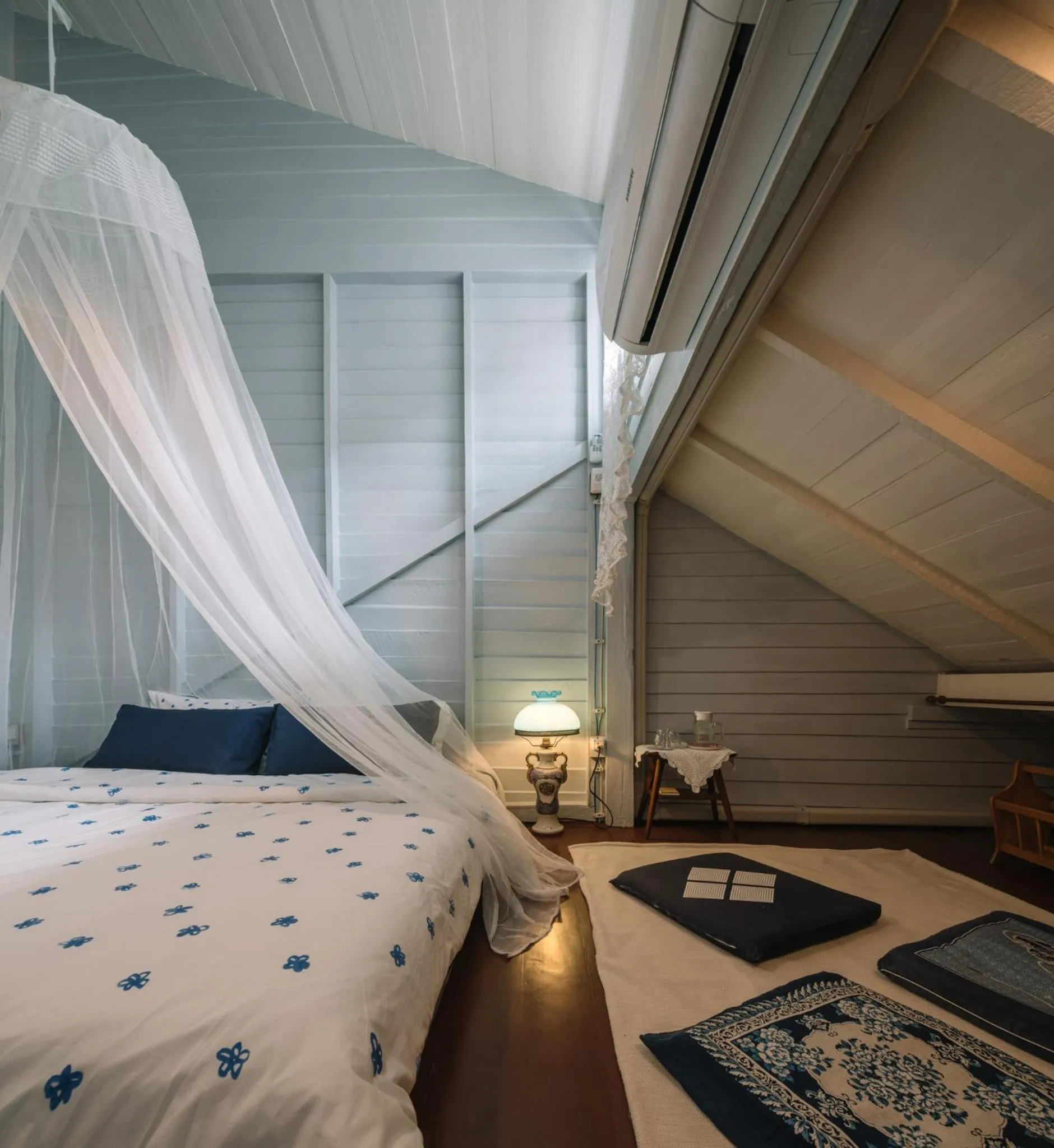 Bed in Lhong Yaowarat hostel