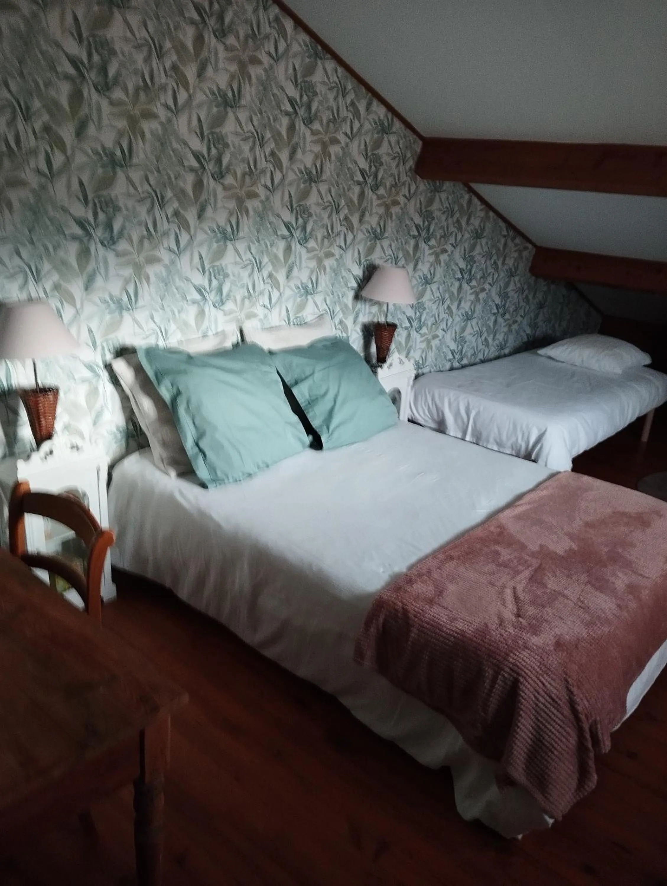 Bed in Chambres d'hôtes le Clos de la Presle