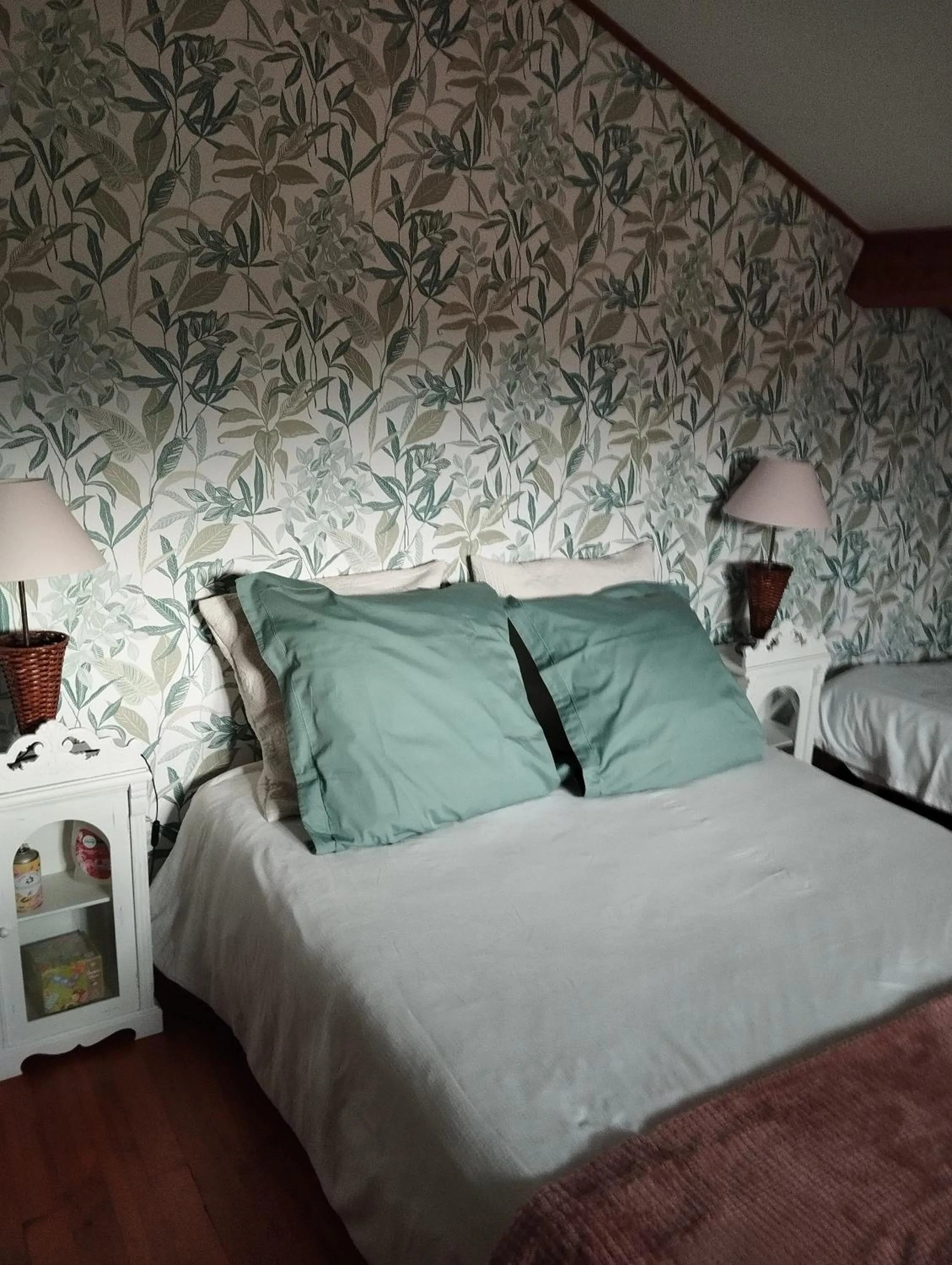 Bed in Chambres d'hôtes le Clos de la Presle