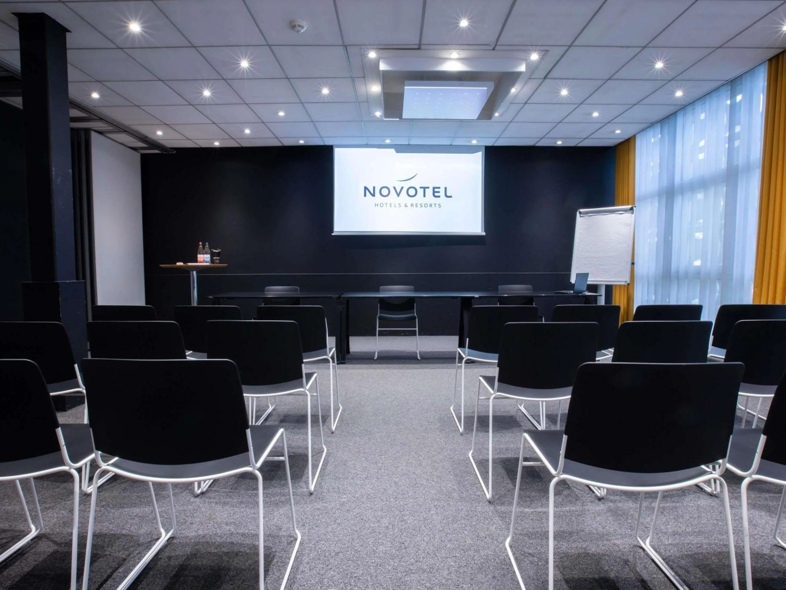 Meeting/conference room in Novotel Mulhouse Bâle Fribourg