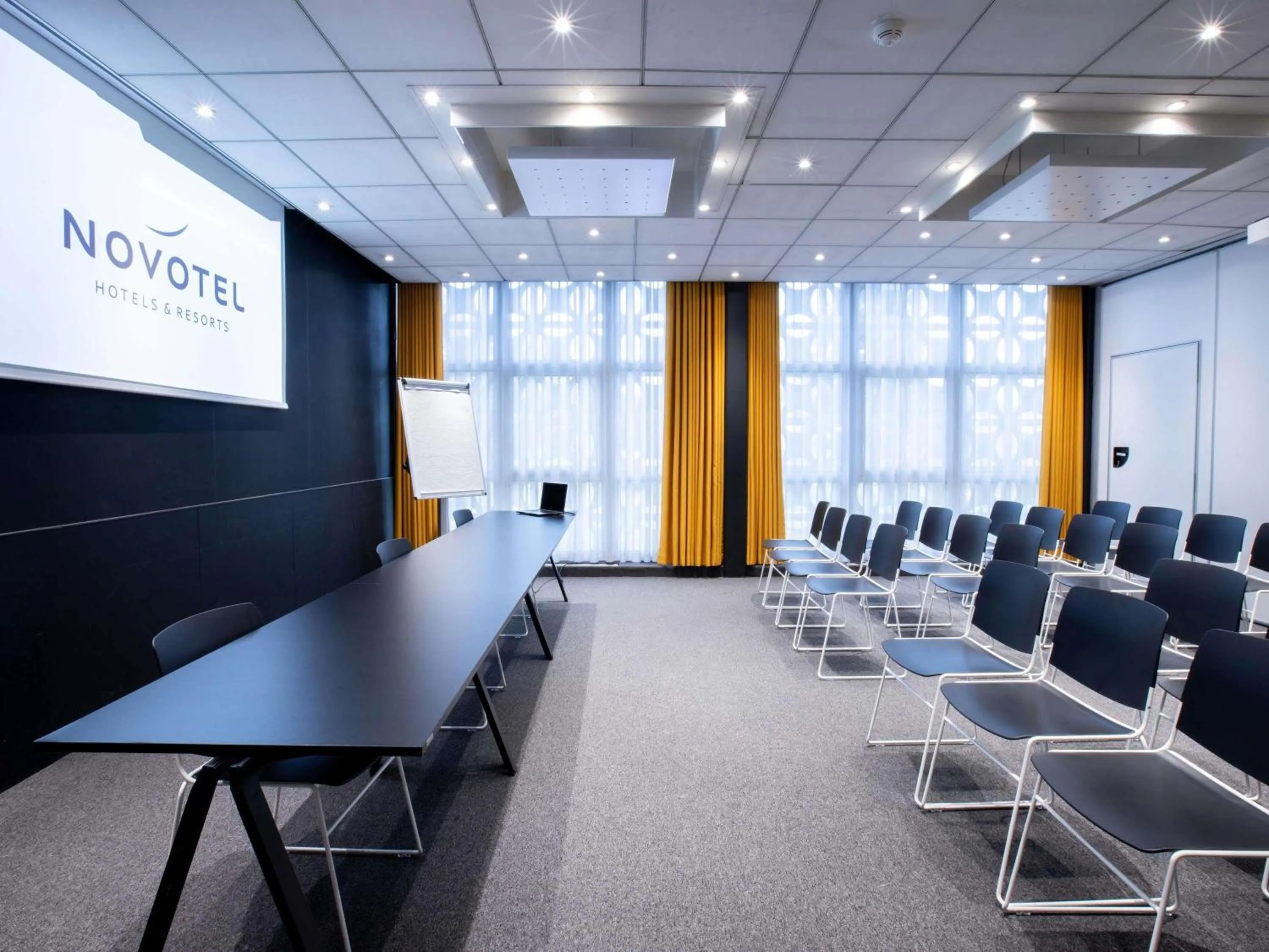 Meeting/conference room in Novotel Mulhouse Bâle Fribourg