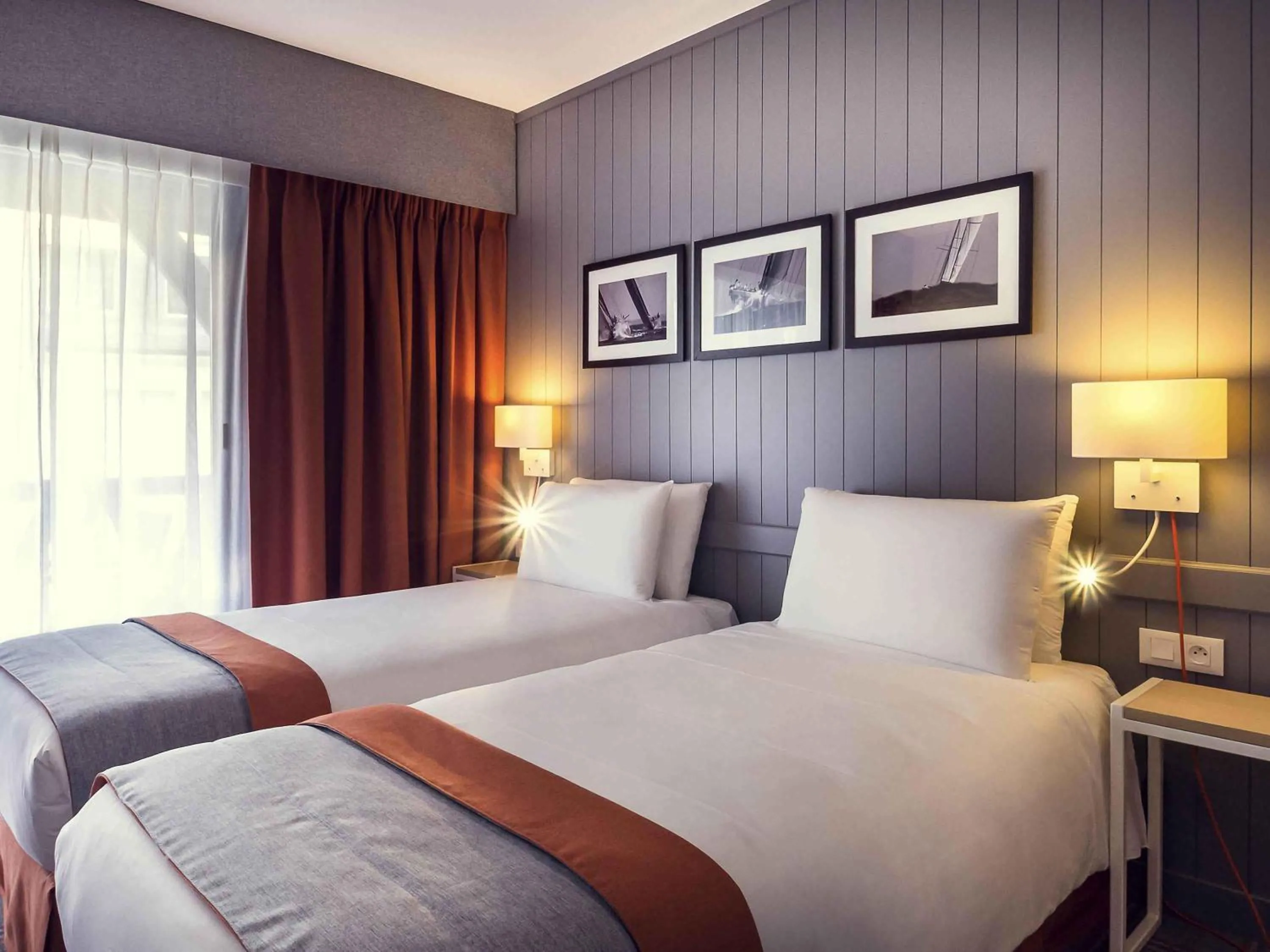 Bedroom, Bed in Mercure Deauville Centre