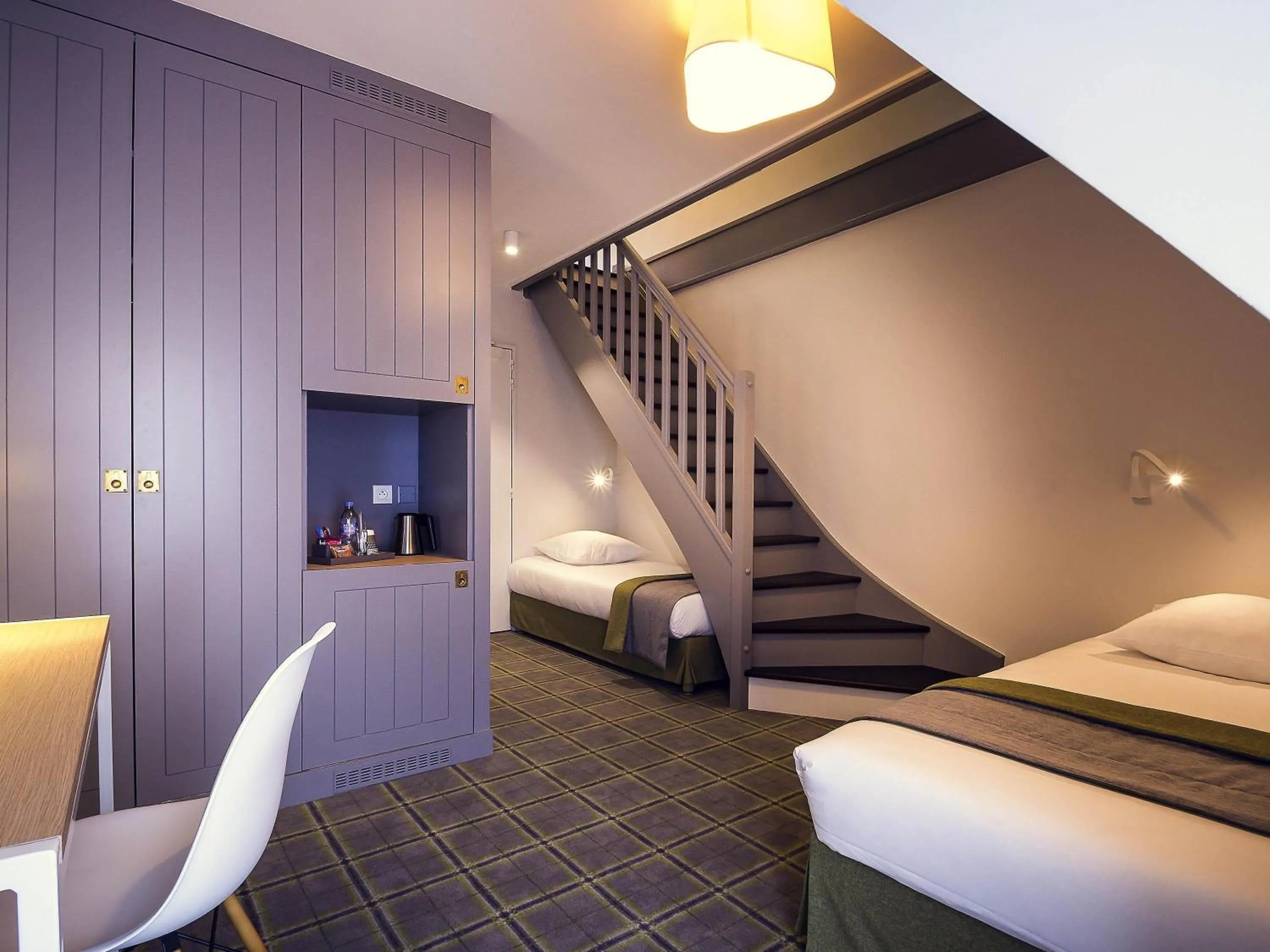 Bedroom, Bed in Mercure Deauville Centre