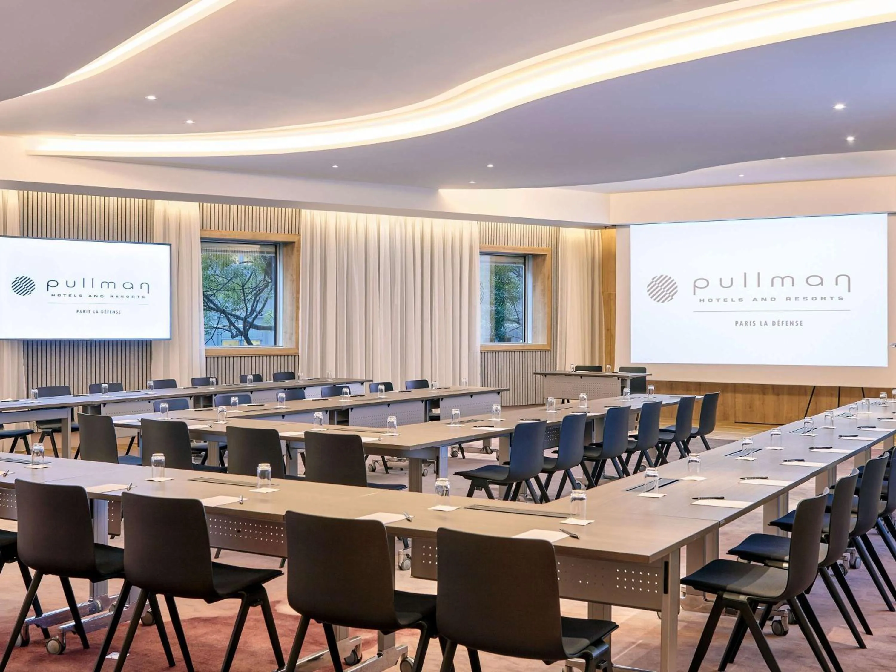 Meeting/conference room in Pullman Paris La Défense