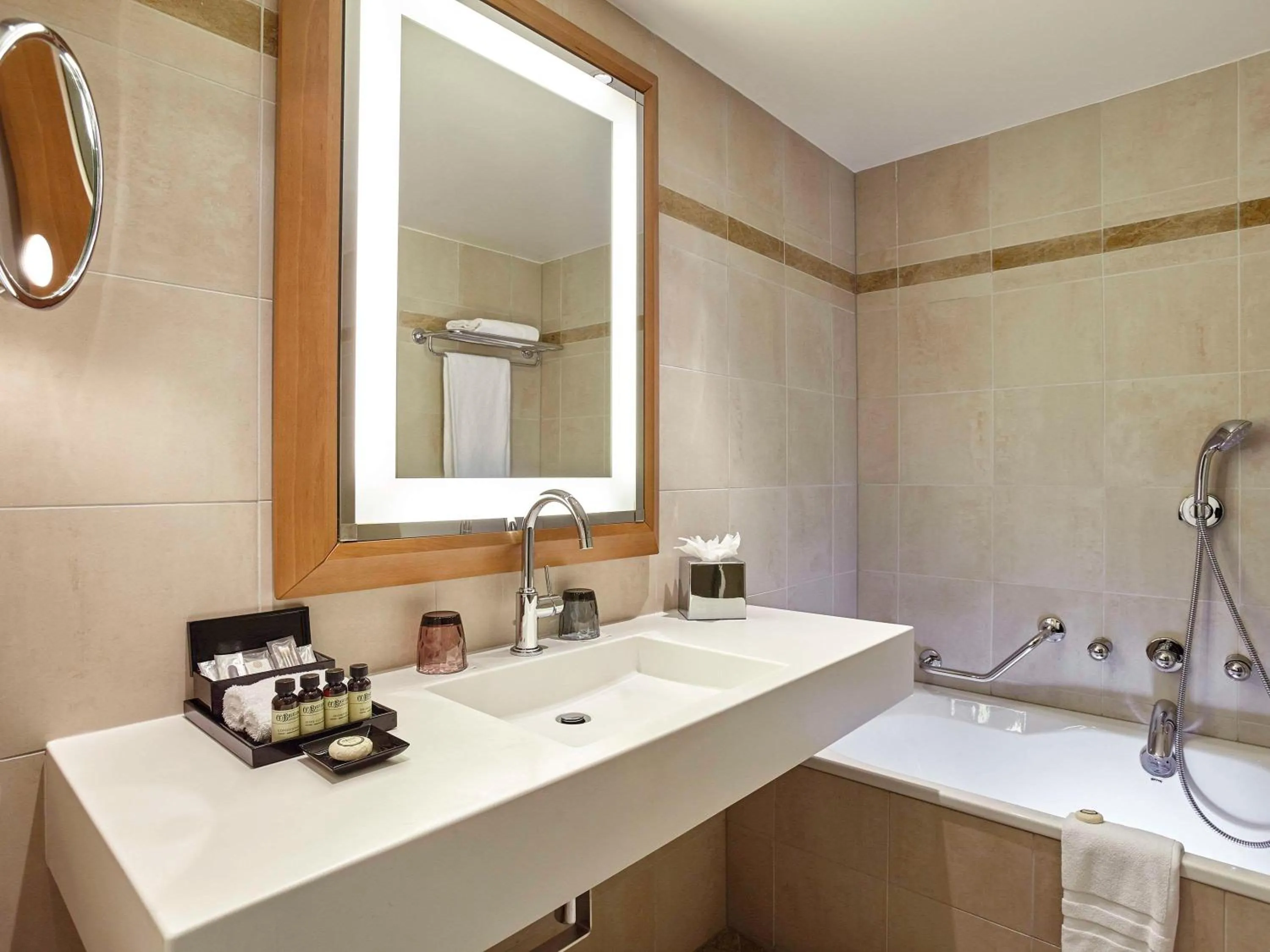 Bathroom in Pullman Paris La Défense