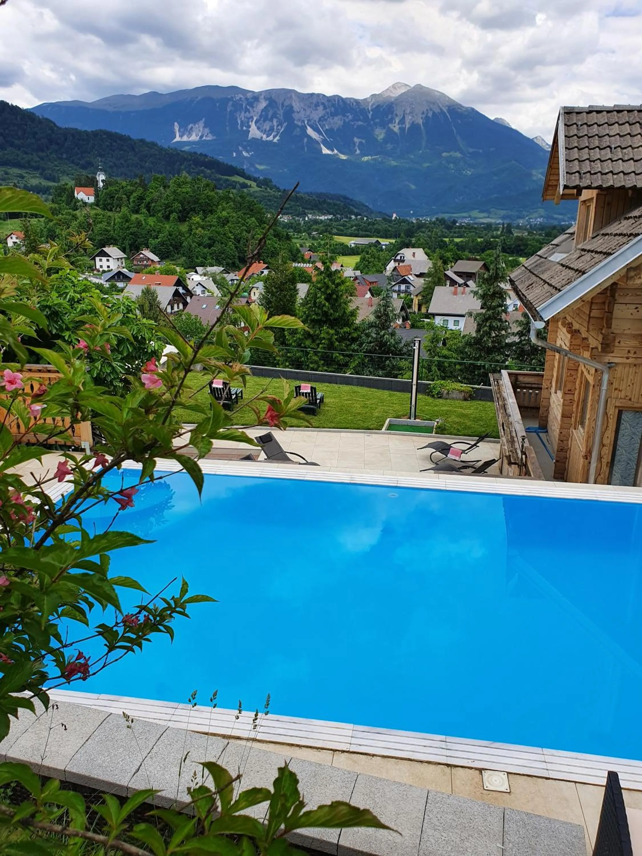 Planika Holiday Home