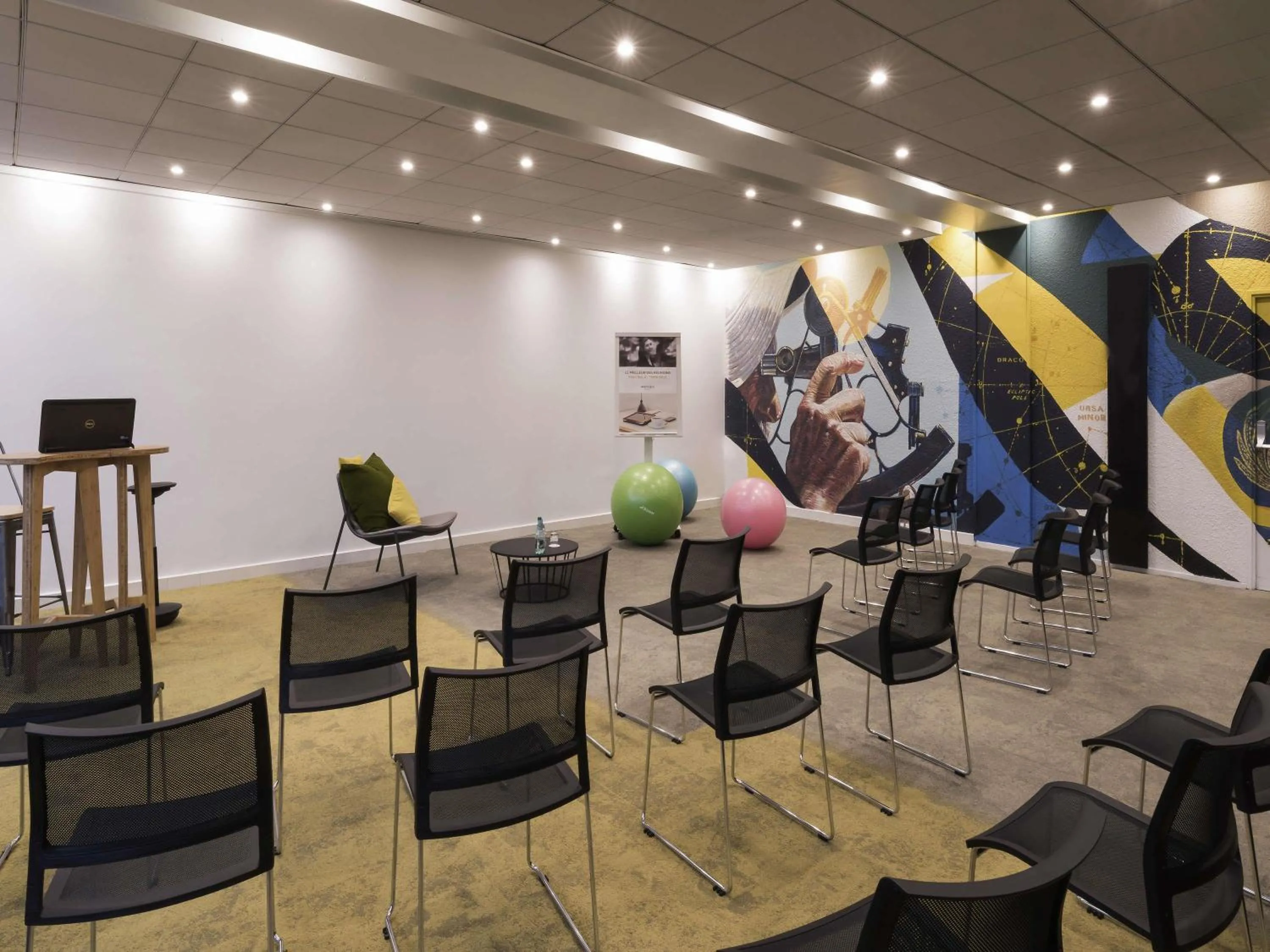 Meeting/conference room in Mercure Le Havre Centre Bassin Du Commerce