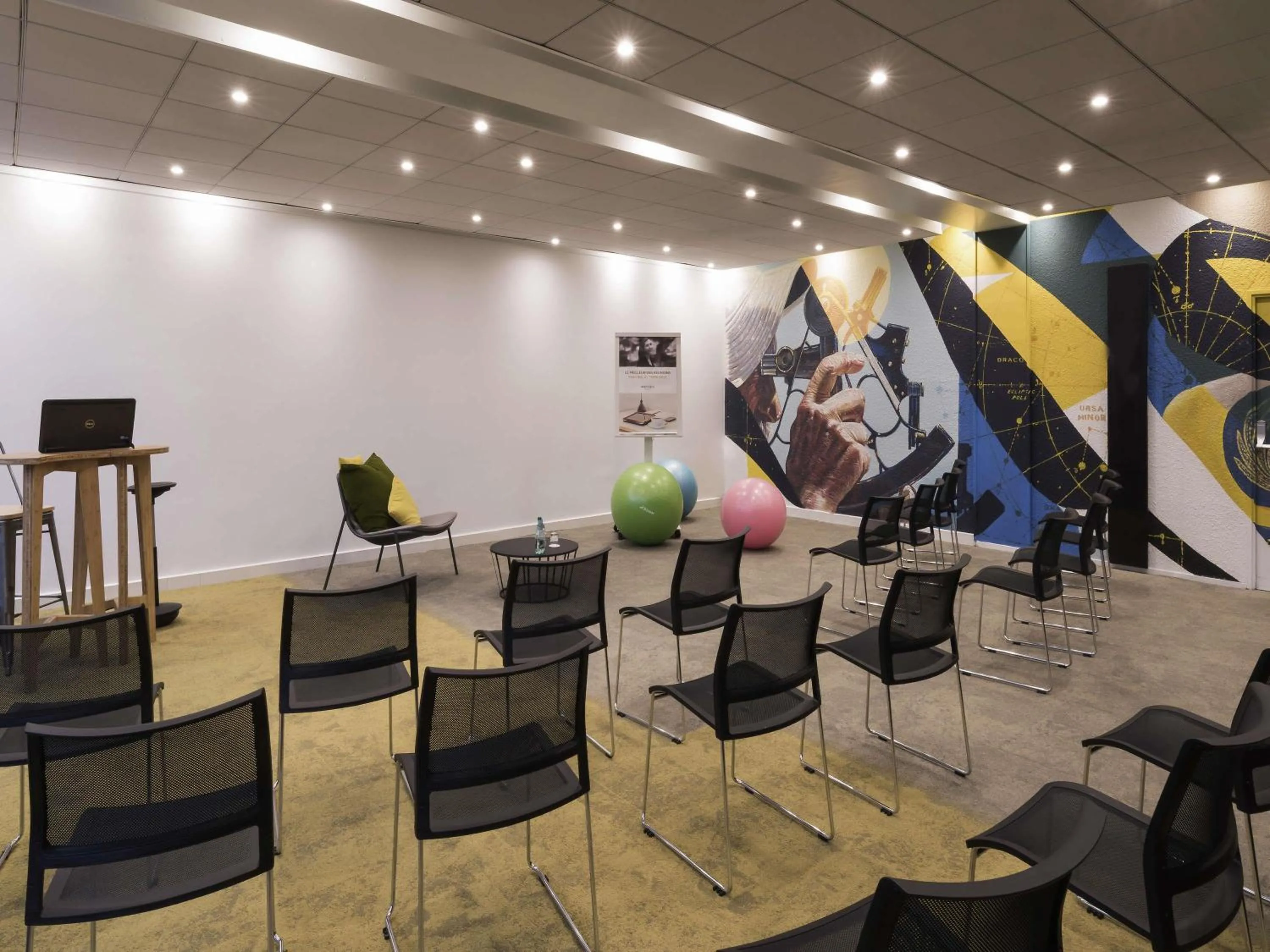 Meeting/conference room in Mercure Le Havre Centre Bassin Du Commerce