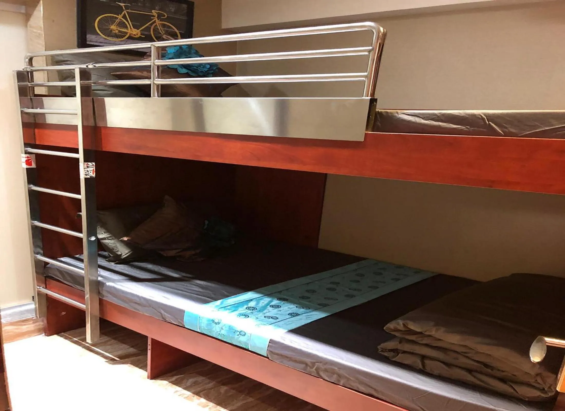 bunk bed, Bed in Rich Hostel