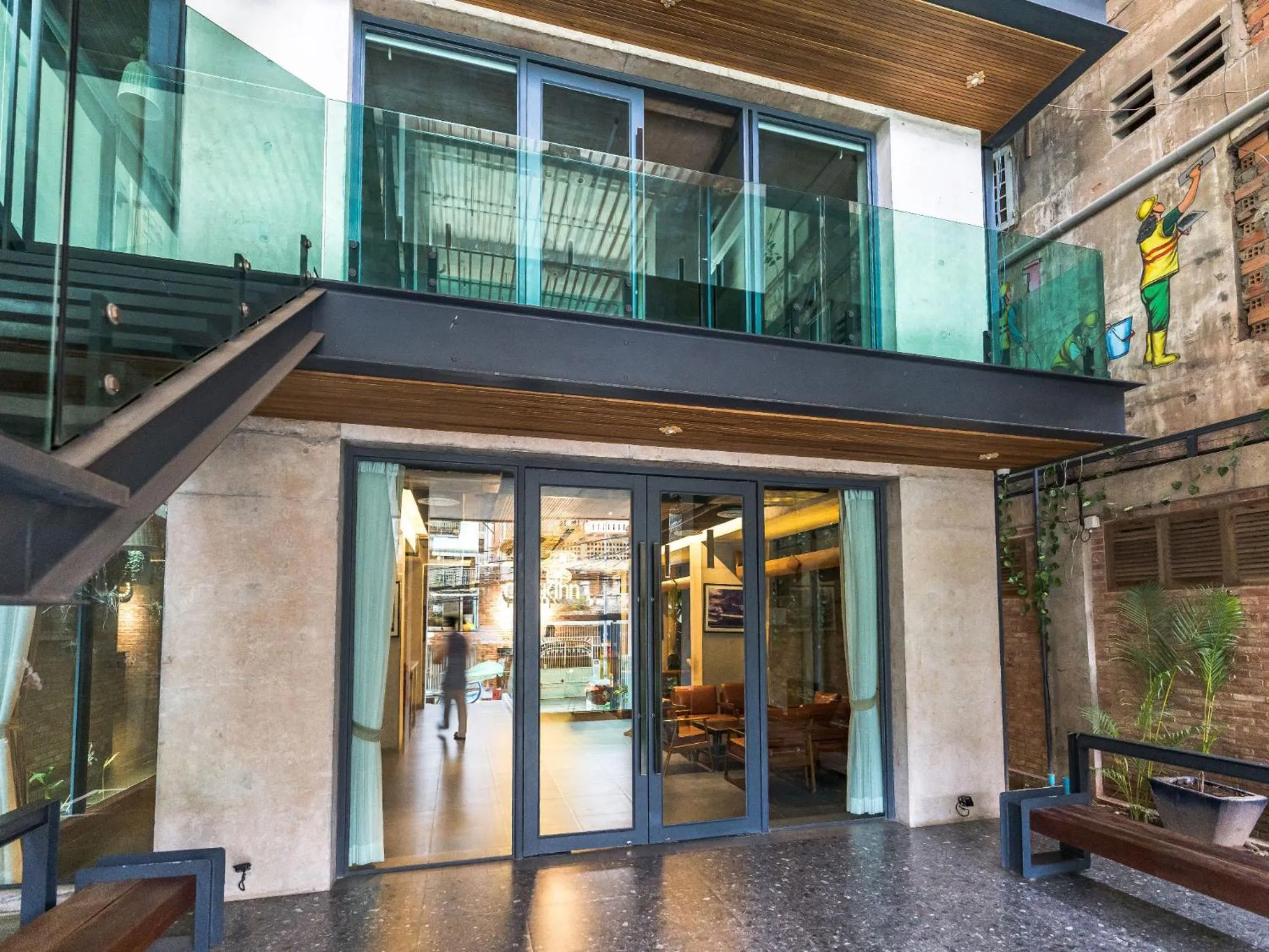 Swimming pool in CHECK inn Phnom Penh BKK1