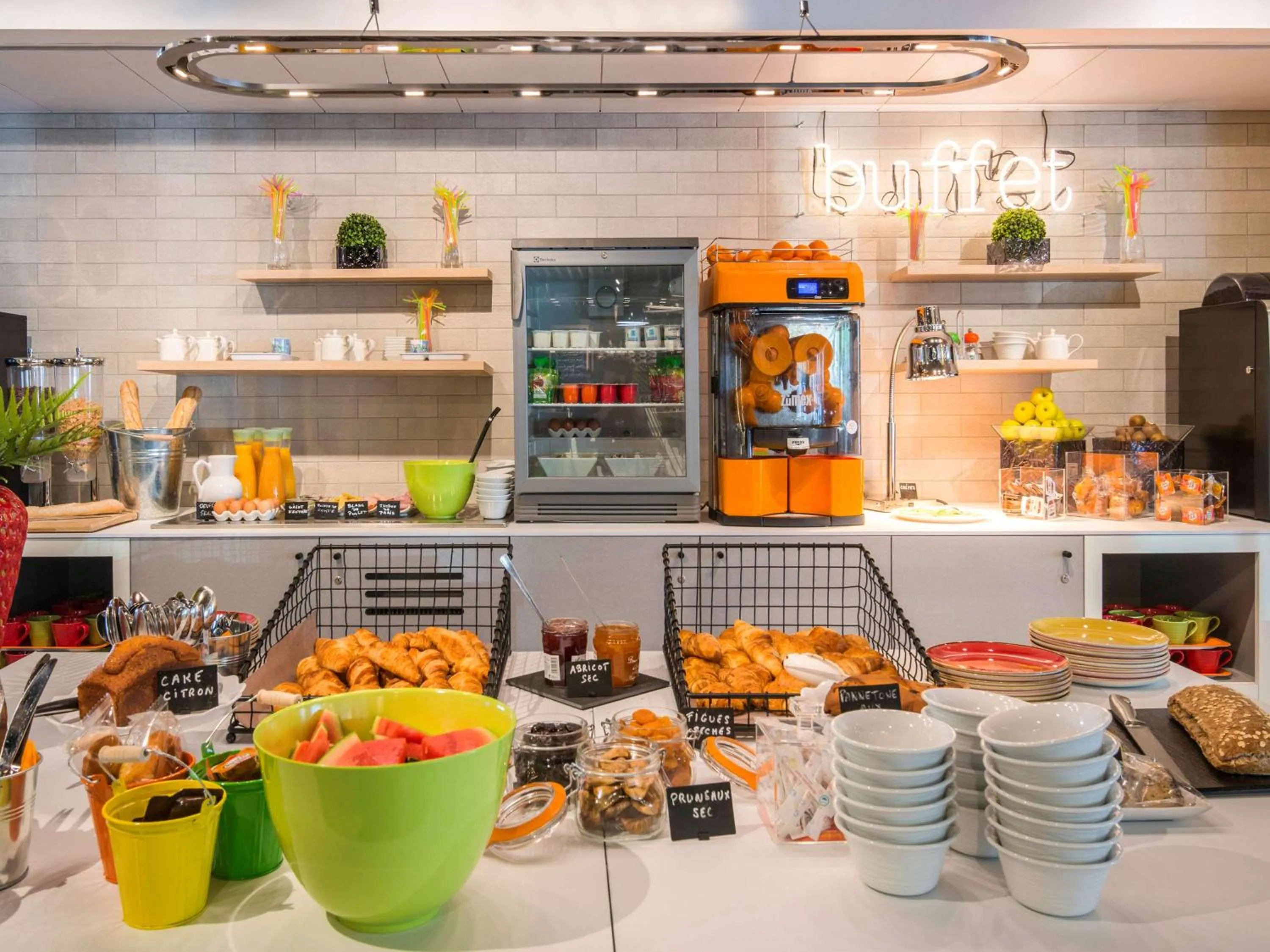 Restaurant/places to eat in ibis Styles Nice Cap 3000 Aéroport