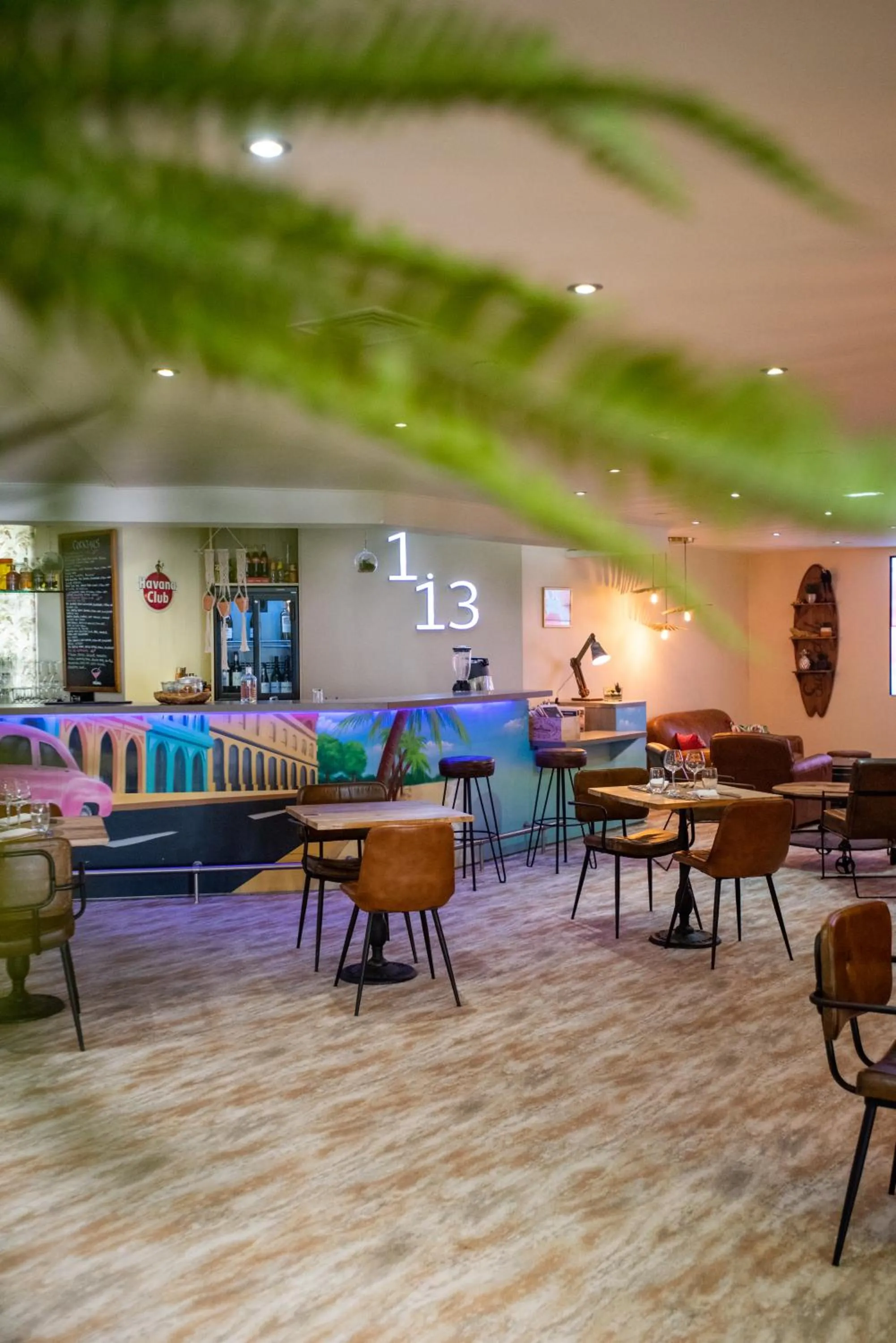 Lounge or bar in Mercure Marseille Centre Vieux Port