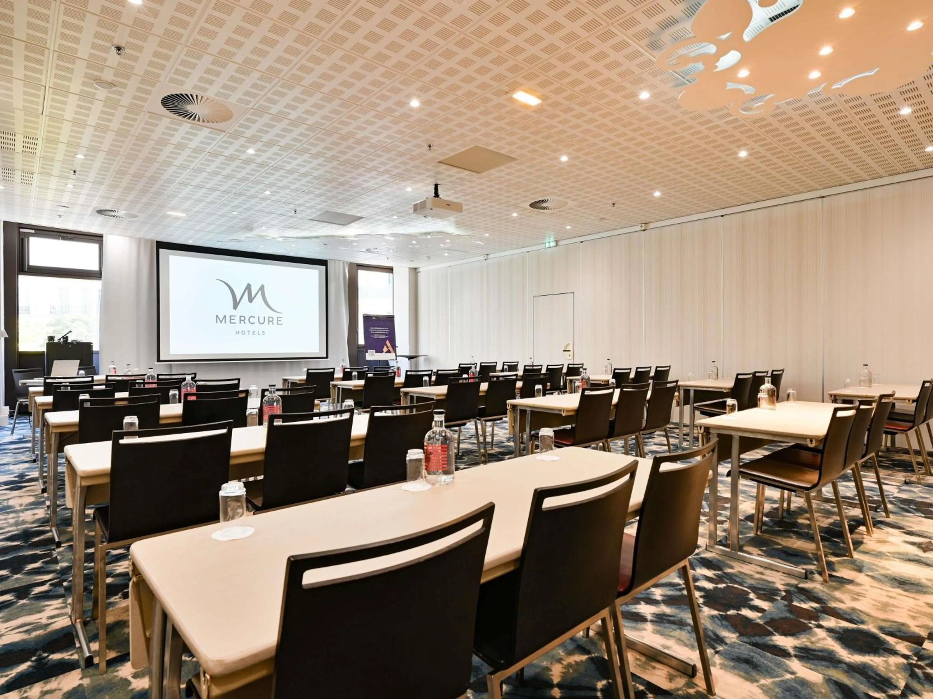 Meeting/conference room in Mercure Marseille Centre Vieux Port