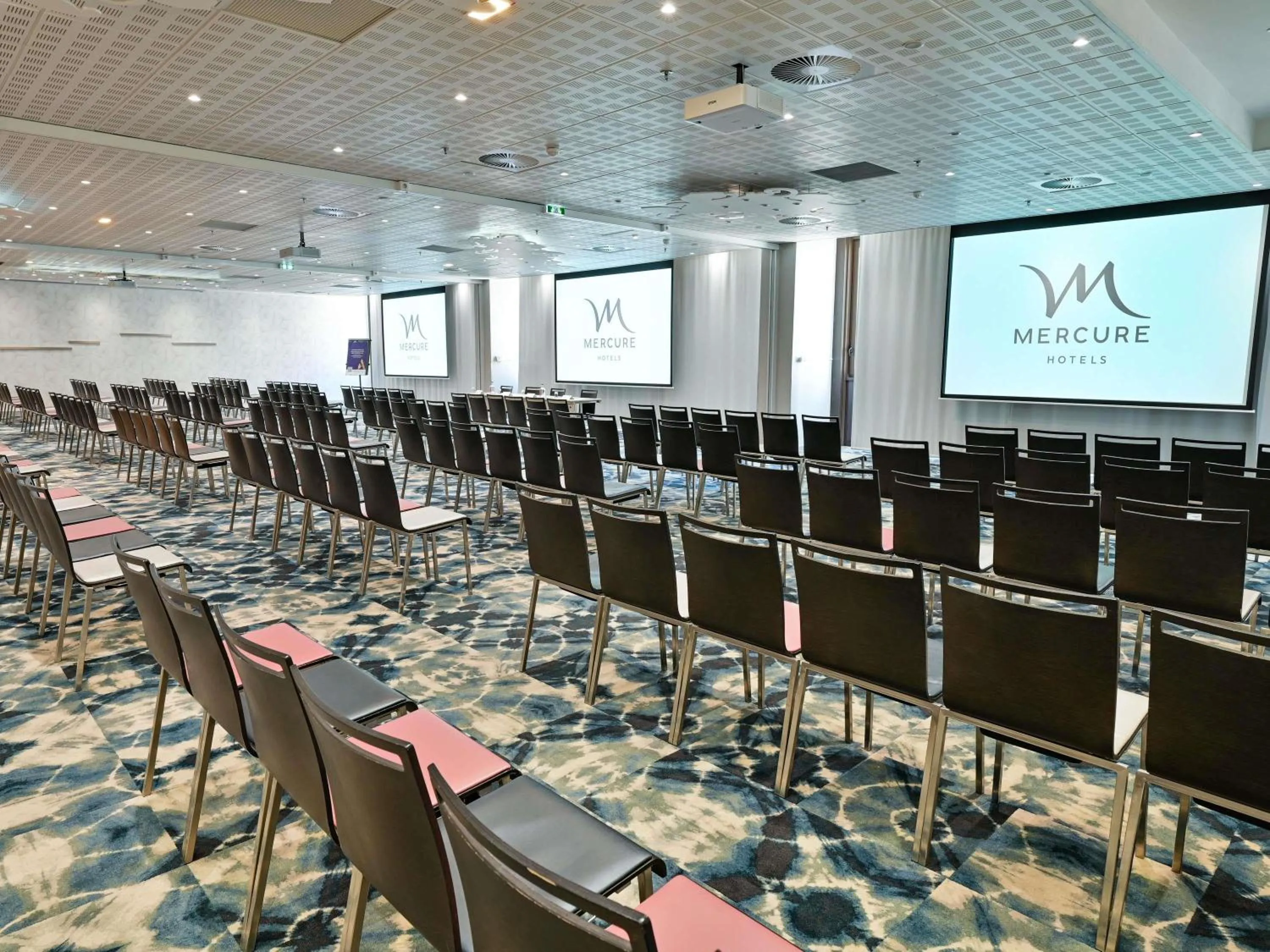 Meeting/conference room in Mercure Marseille Centre Vieux Port