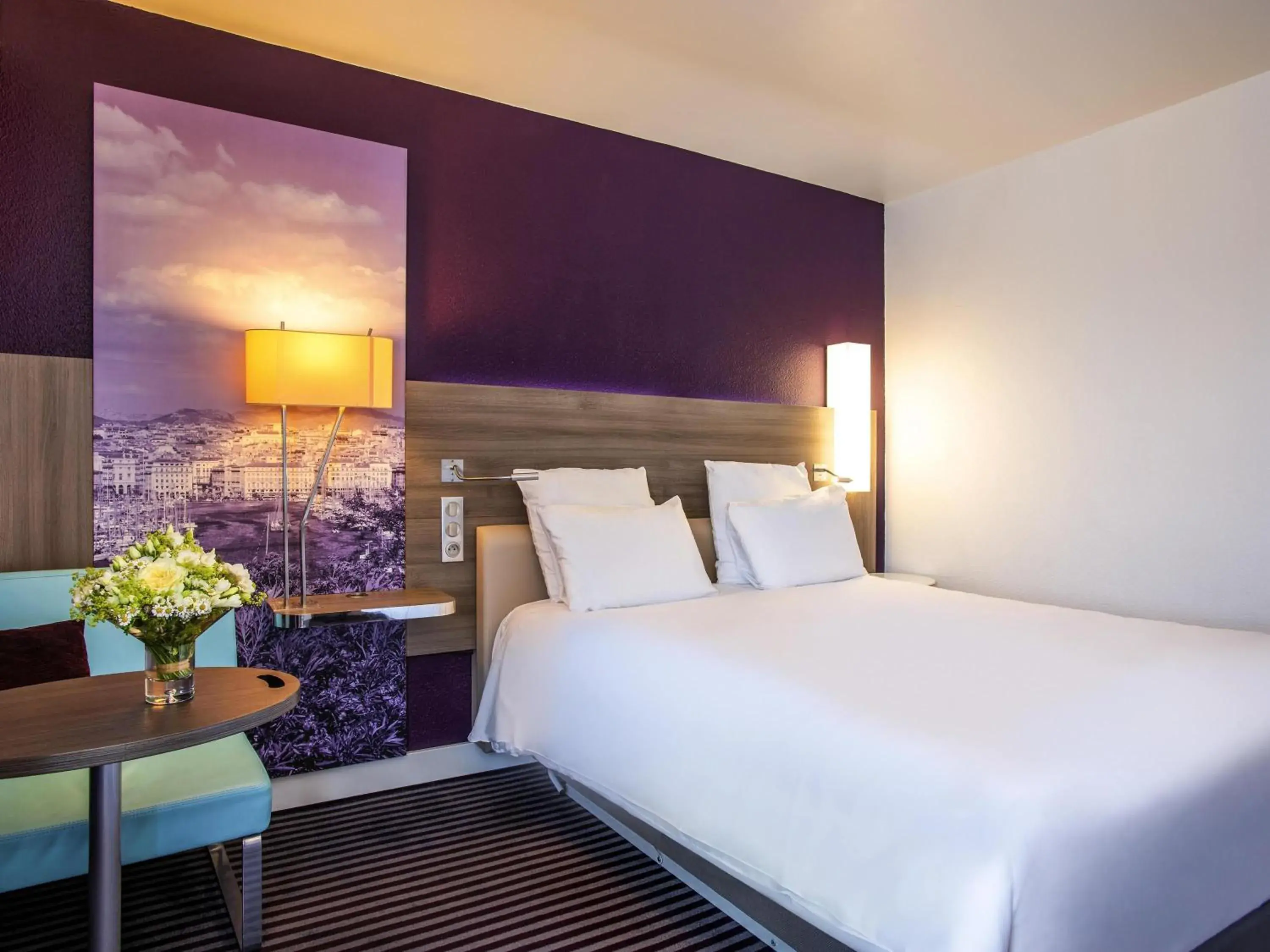 Classic Double Room in Mercure Marseille Centre Vieux Port Classic Double Room in Mercure Marseille Centre Vieux Port