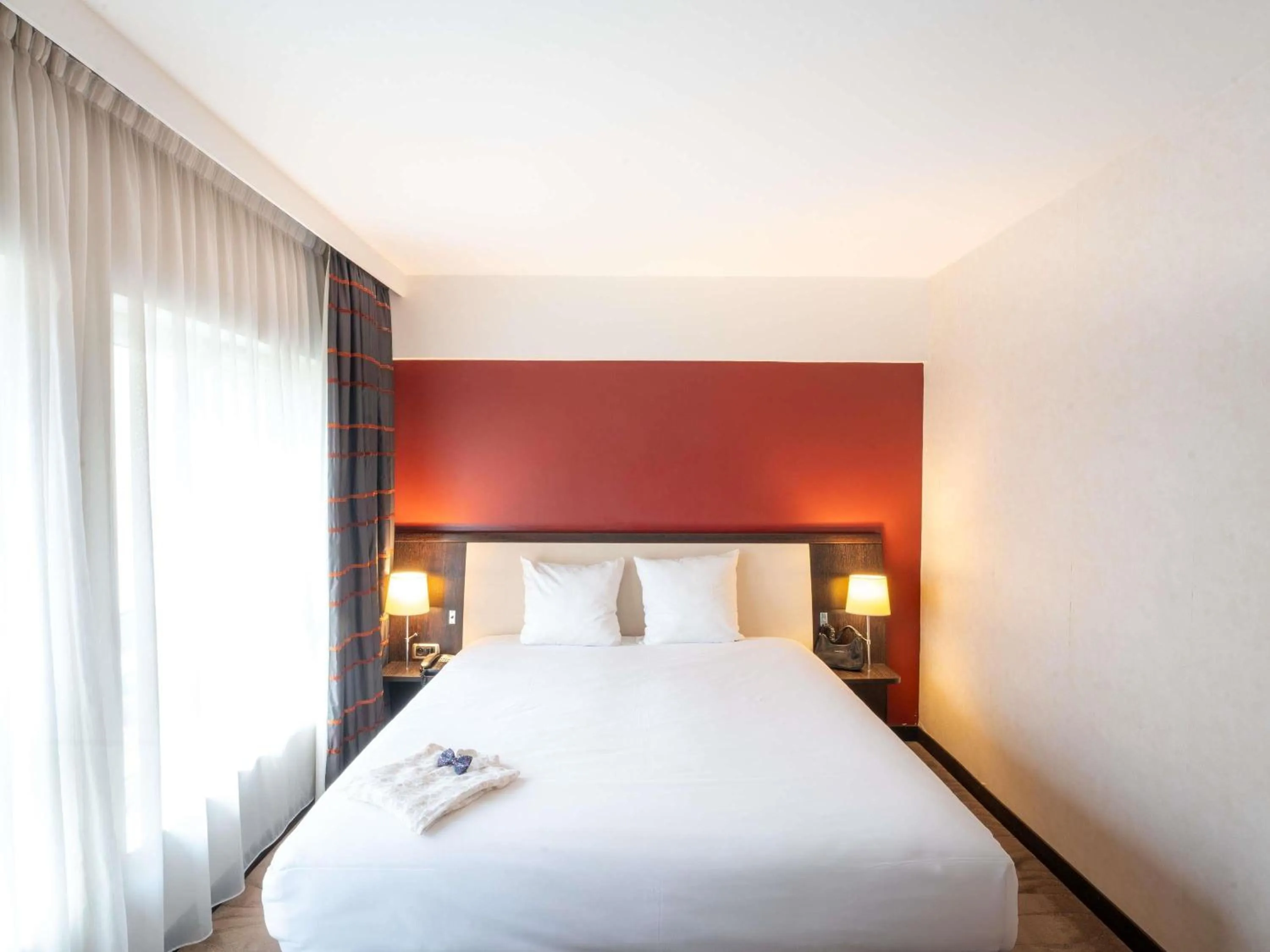 Bedroom, Bed in Mercure Le Mans Centre