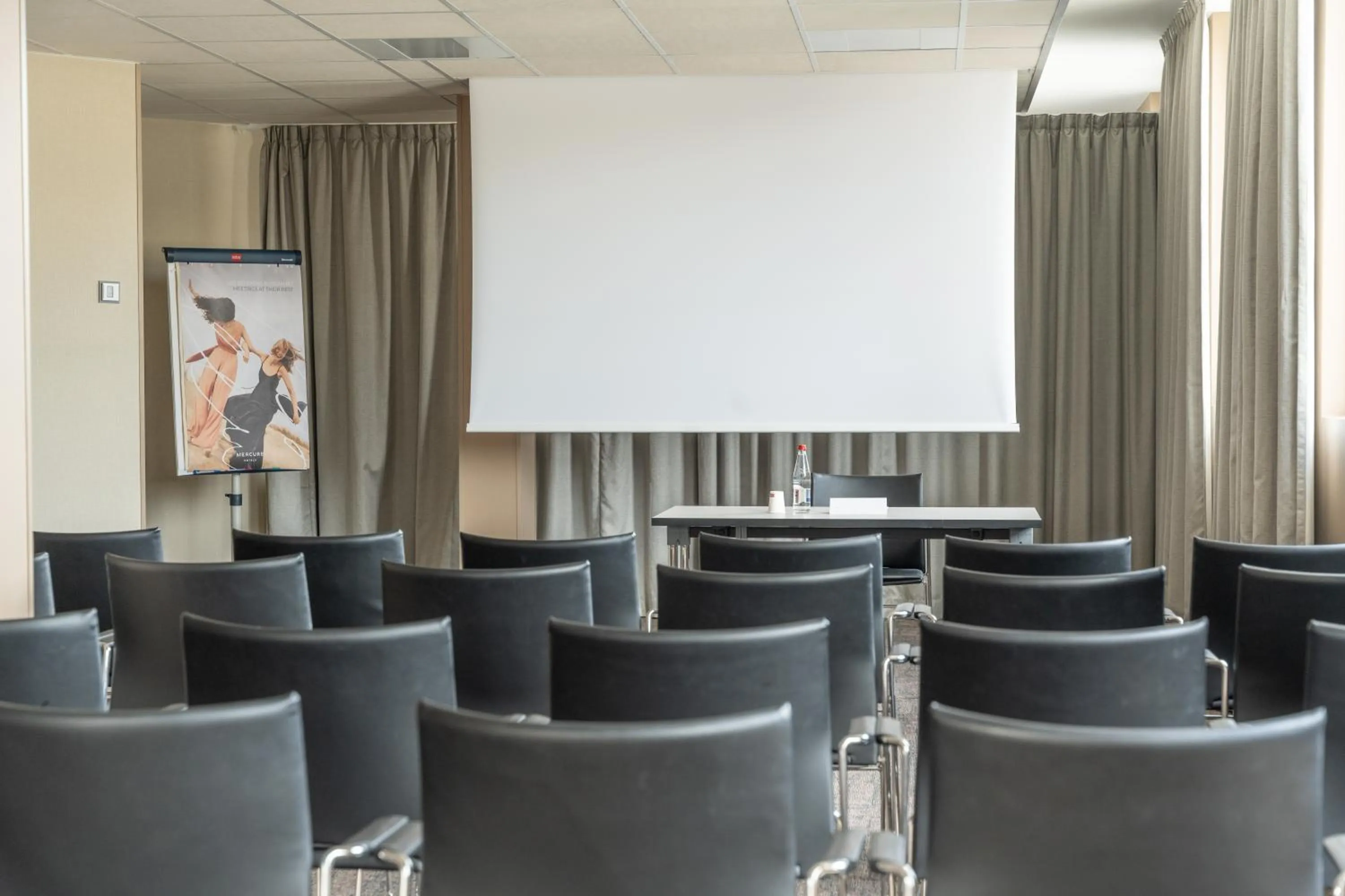 Meeting/conference room in Mercure Le Mans Centre